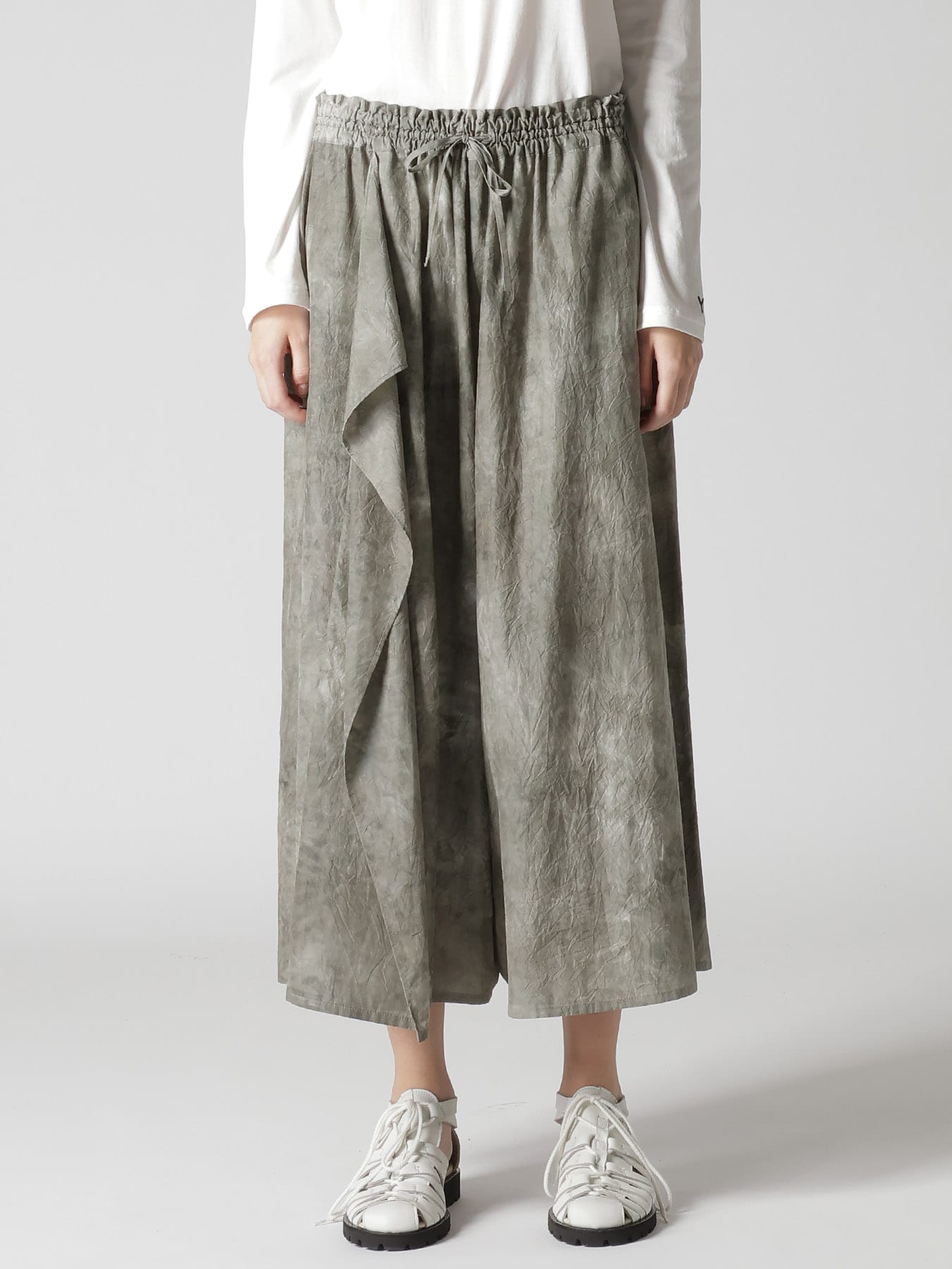 "CHUSEN" DRAPE FLARE PANTS