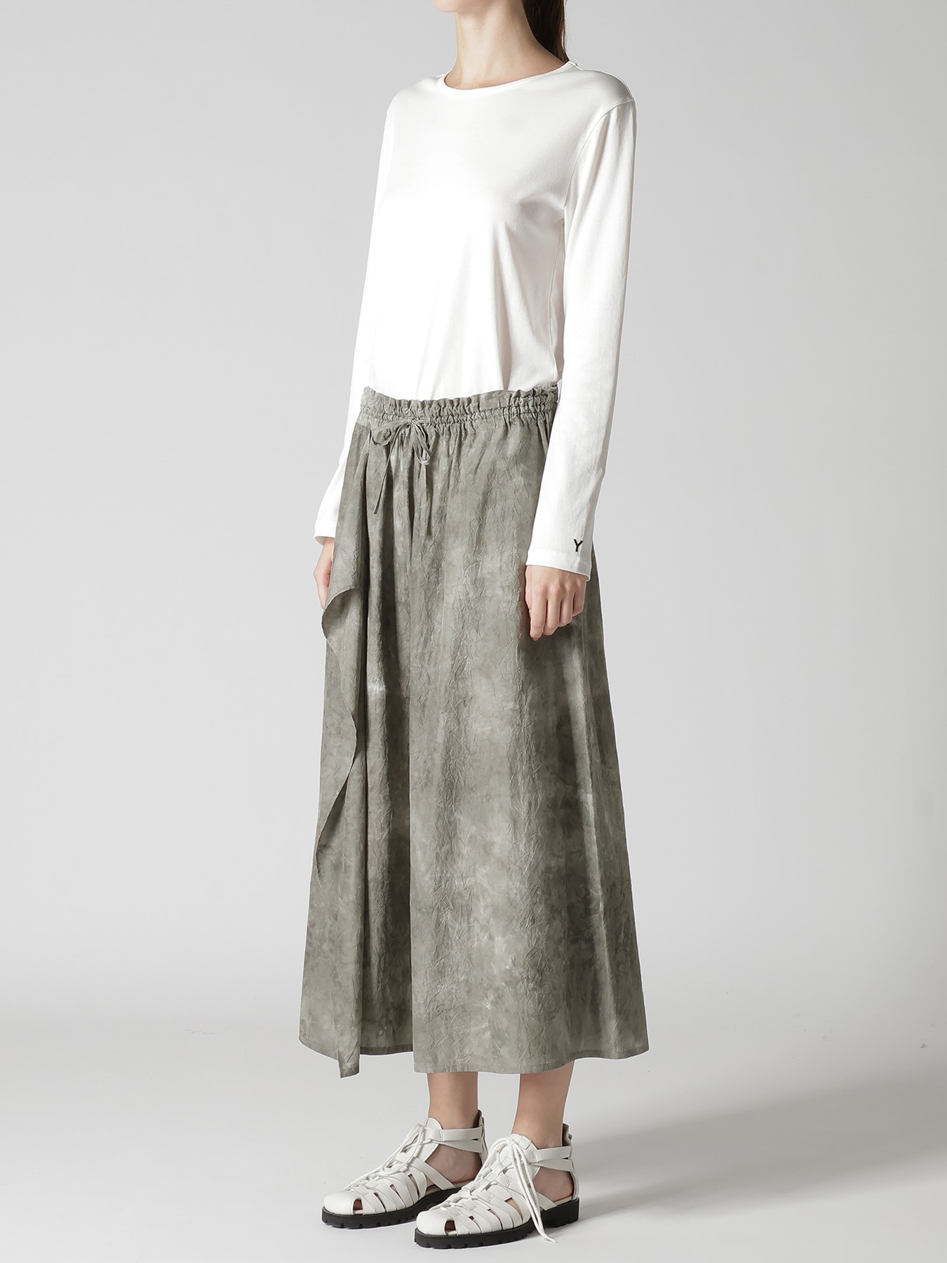 "CHUSEN" DRAPE FLARE PANTS