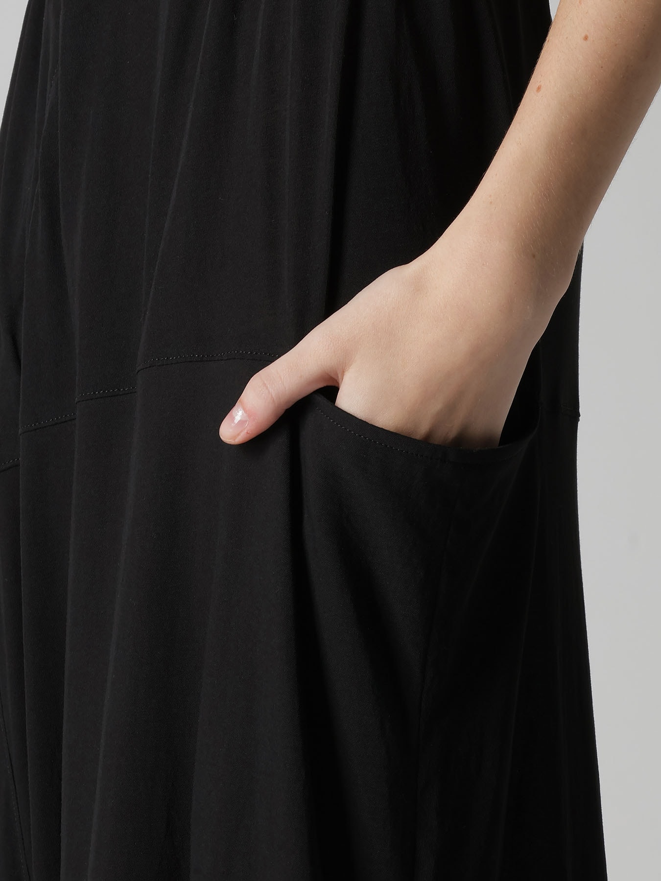 COTTON HARD TWISTED JERSEY ASYMMETRIC PANTS