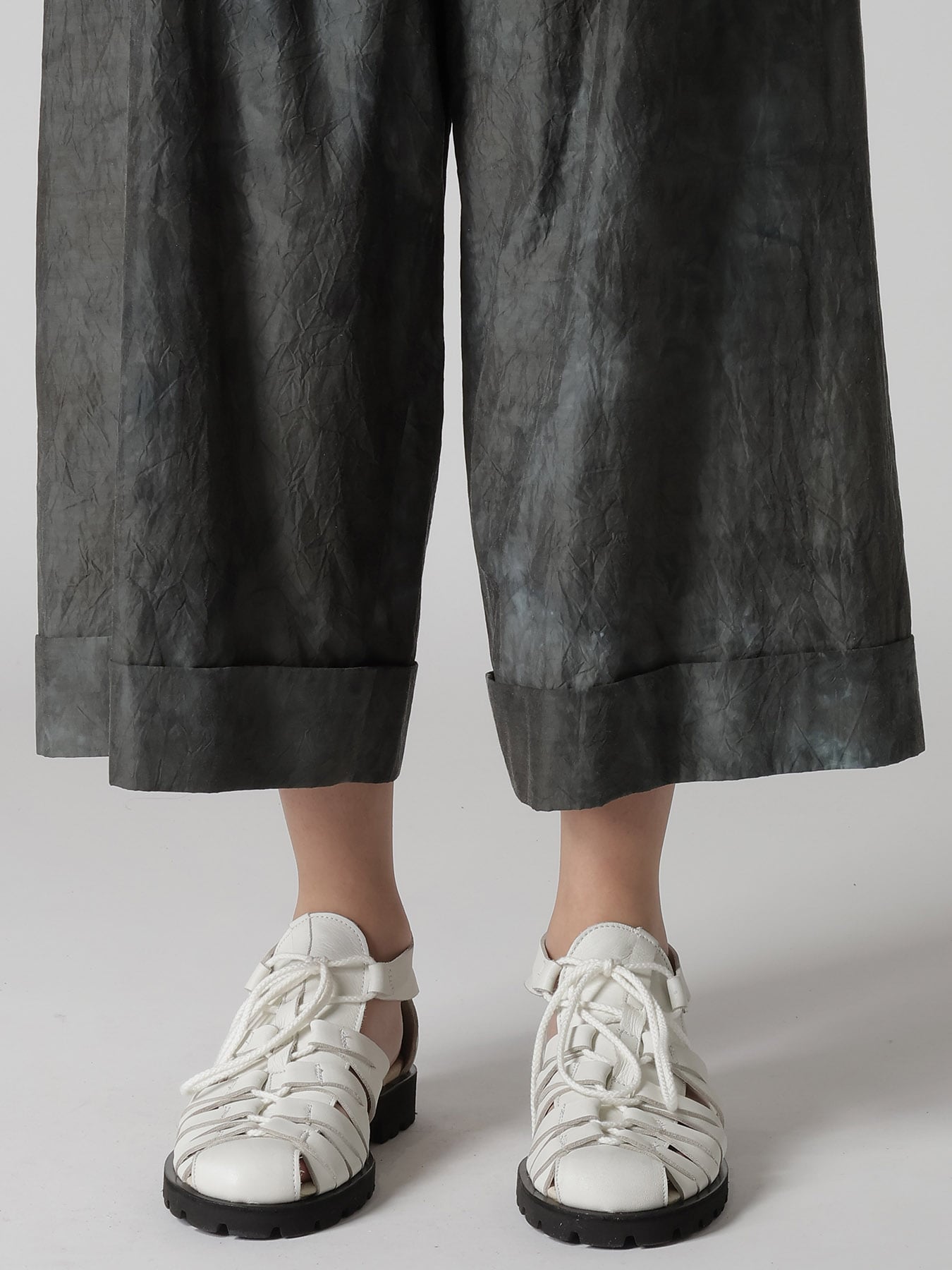 "CHUSEN" FRONT TUCK PANTS