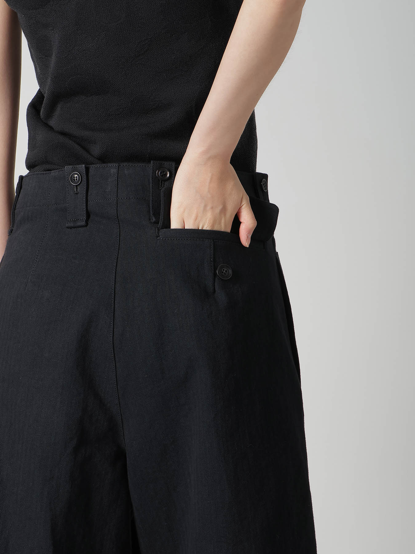 HARD TWISTED NIDOM BIO WASH CARGO SHORTS