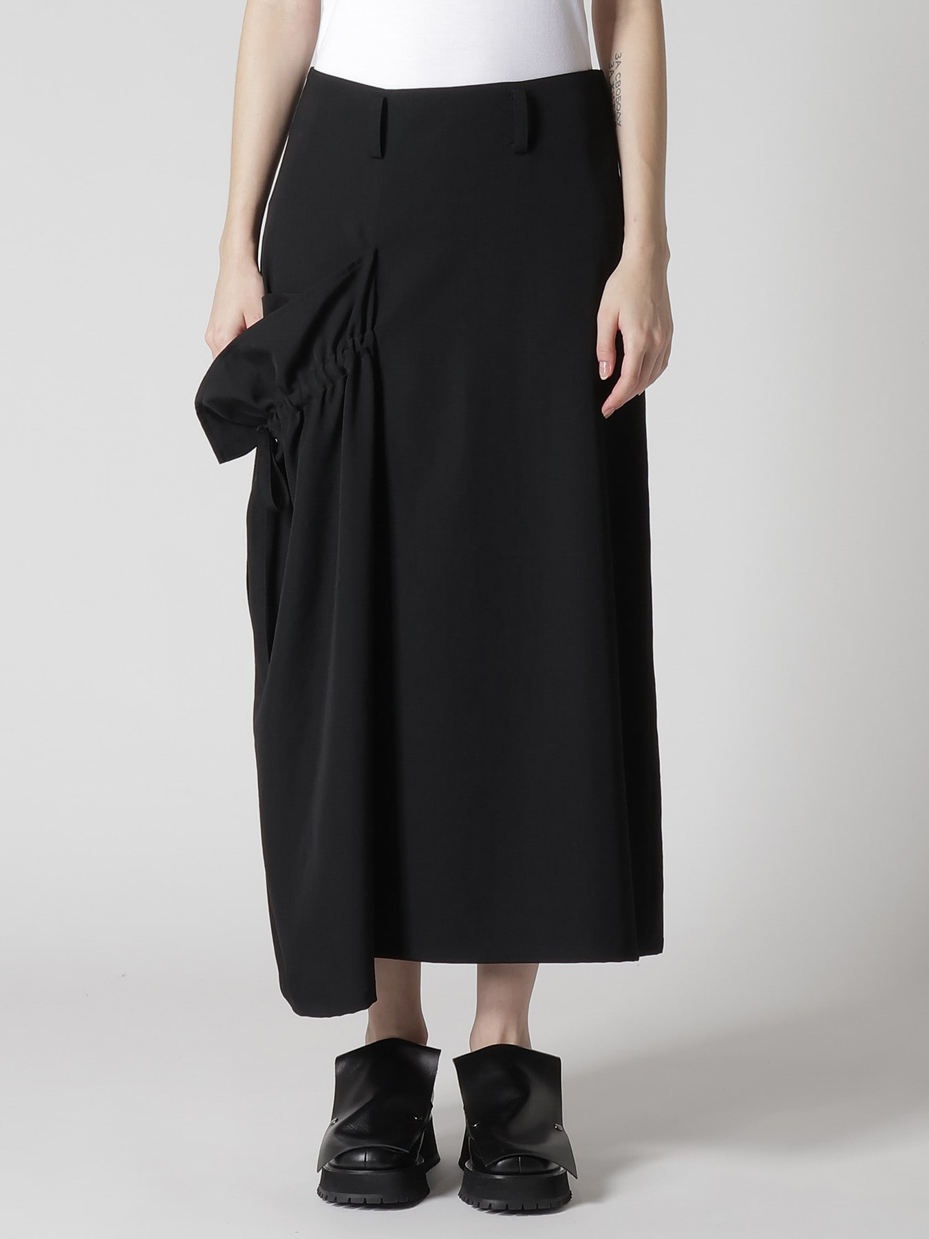 WOOL GABARDINE SIDE GATHERED SKIRT