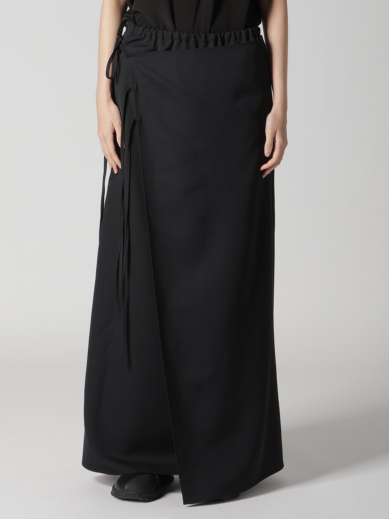 WOOL GABARDINE WRAP SKIRT