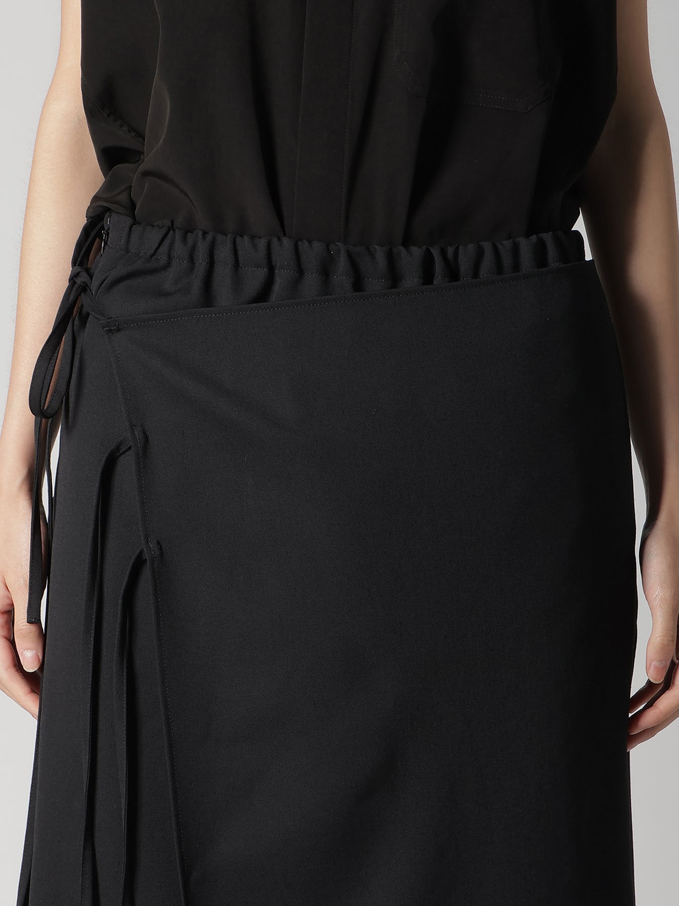 WOOL GABARDINE WRAP SKIRT