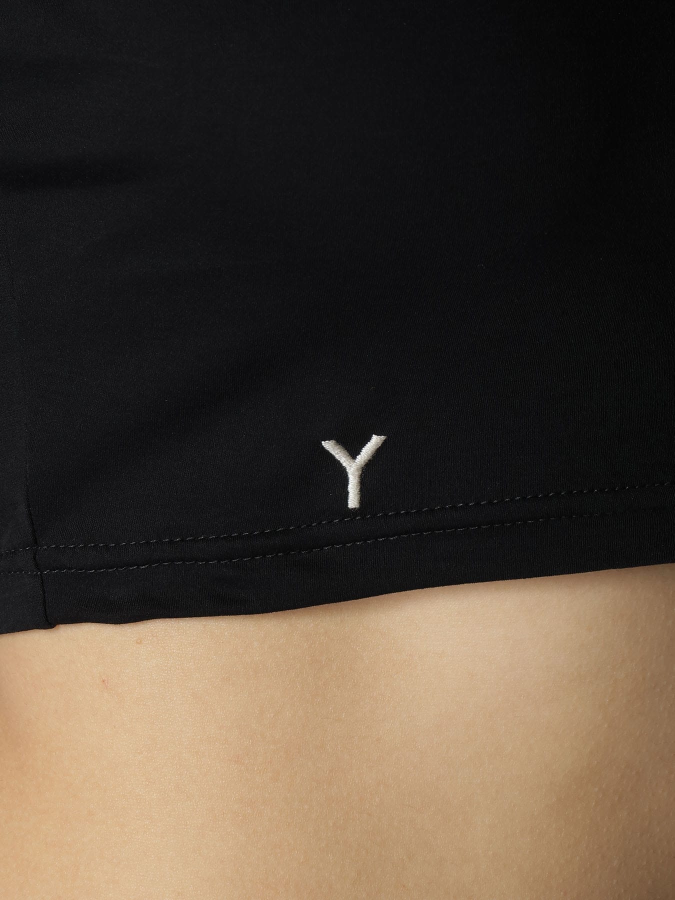 Y" EMBROIDERY CROPPED TEE