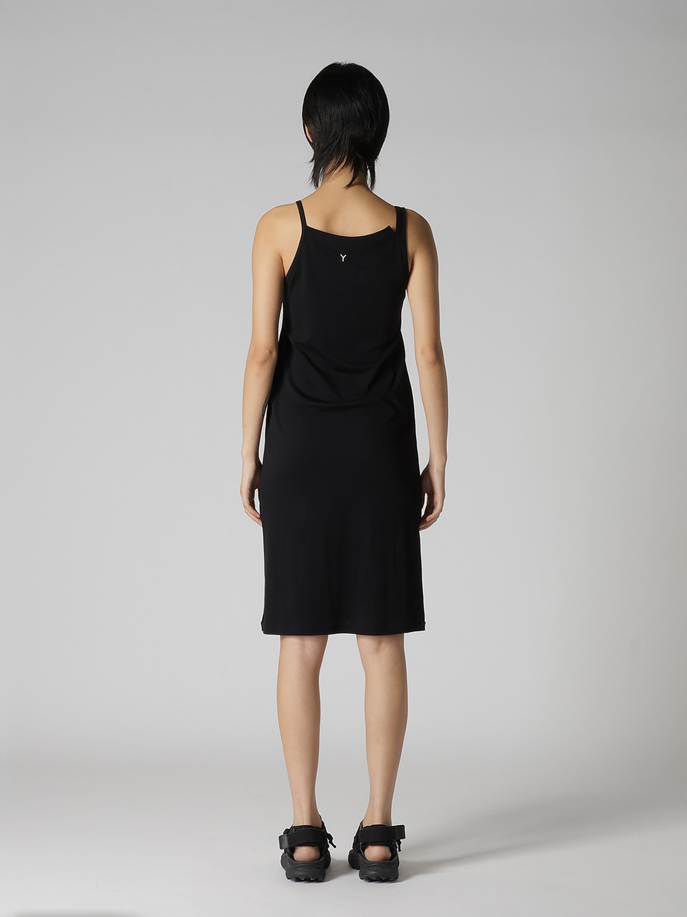 Y" EMBROIDERY SLEEVELESS LONG TEE