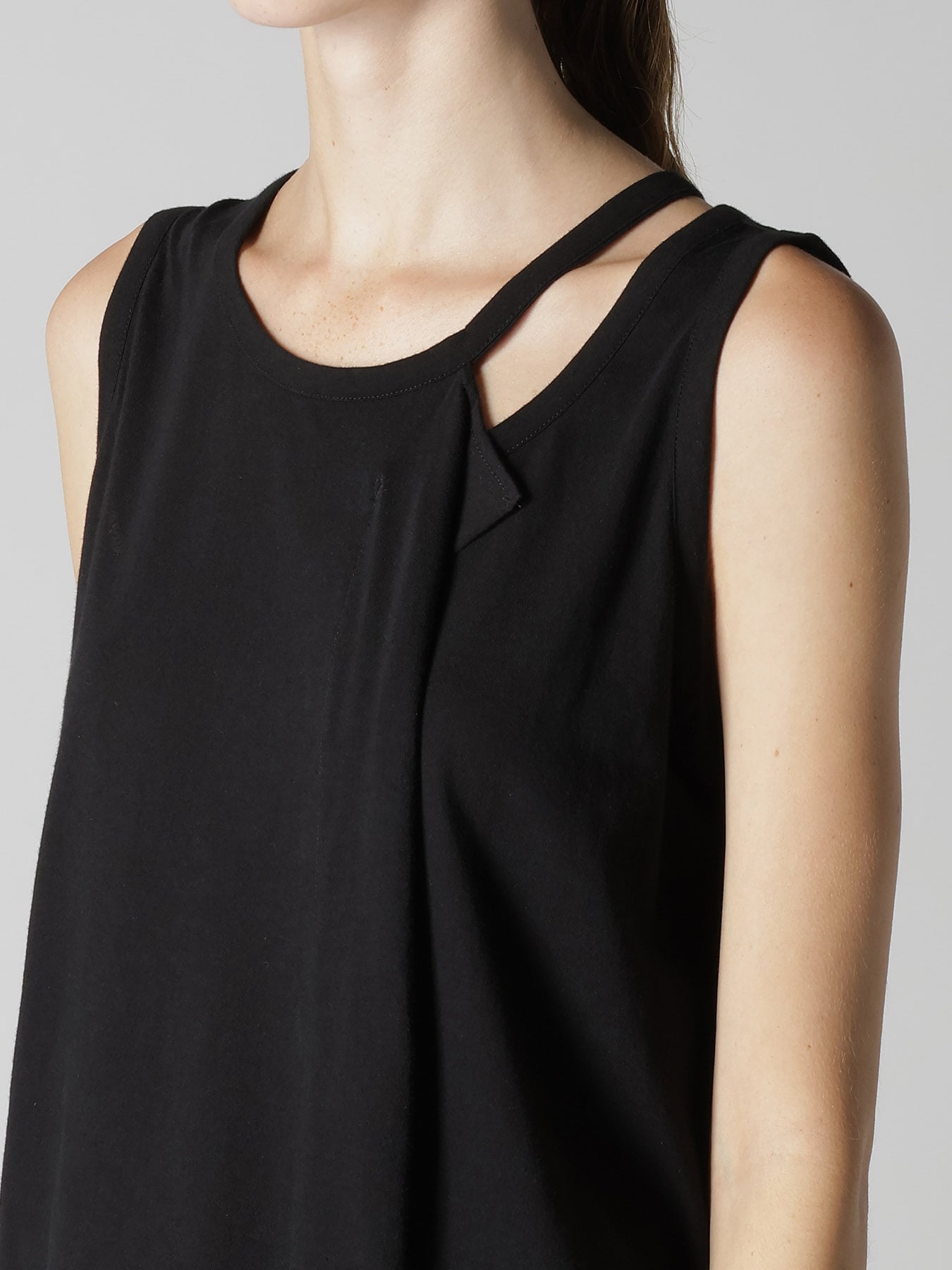 COTTON JERSEY ASYMMETRIC SLEEVLESS TEE