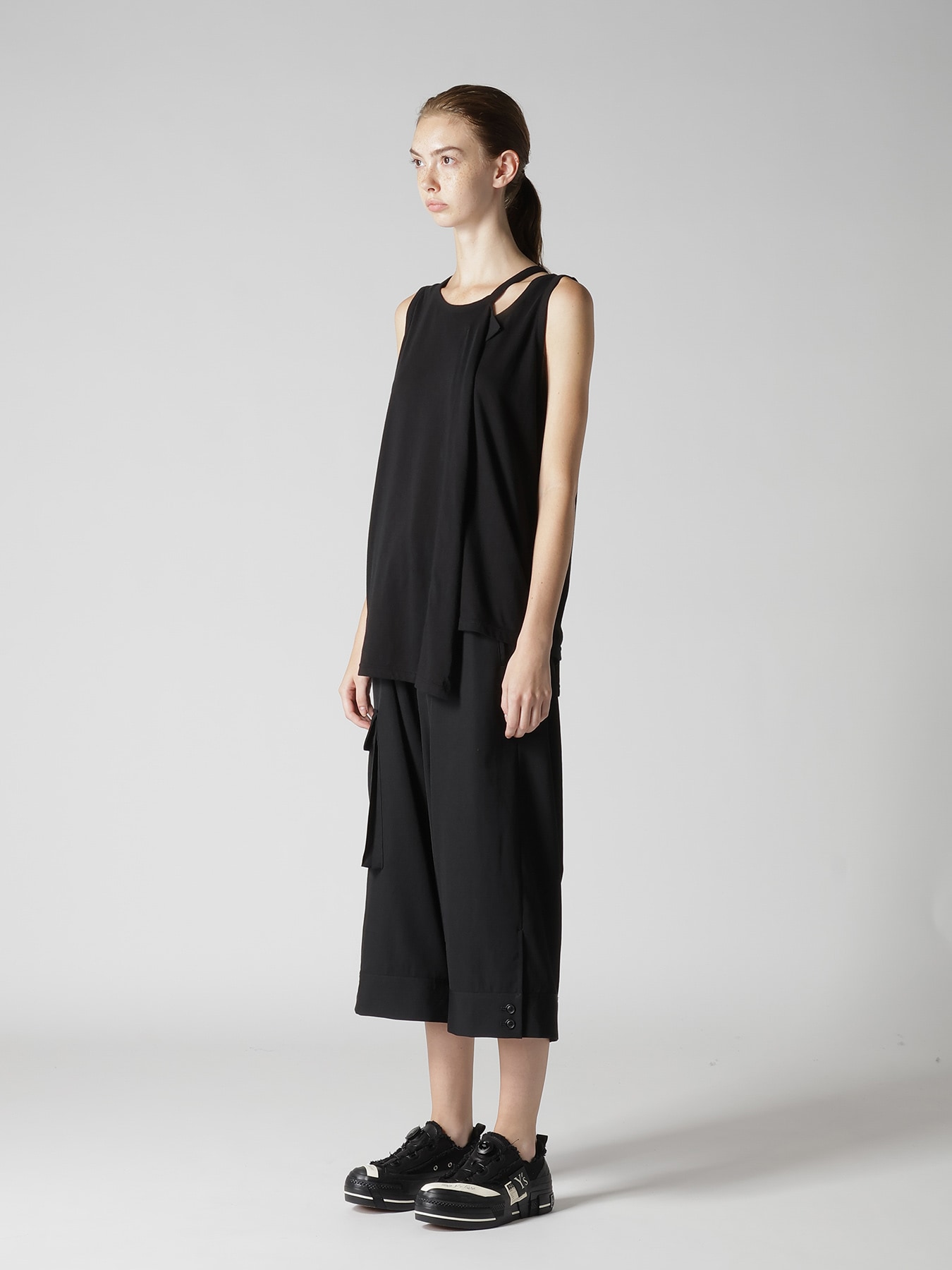 COTTON JERSEY ASYMMETRIC SLEEVLESS TEE