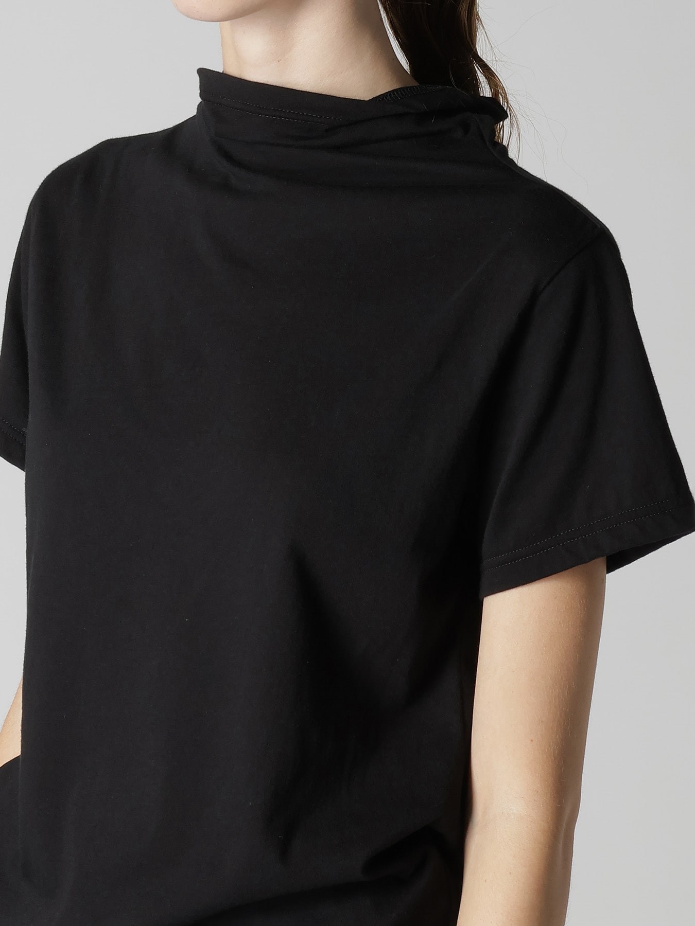 COTTON JERSEY OFFNECK SHORT SLEEVE TEE