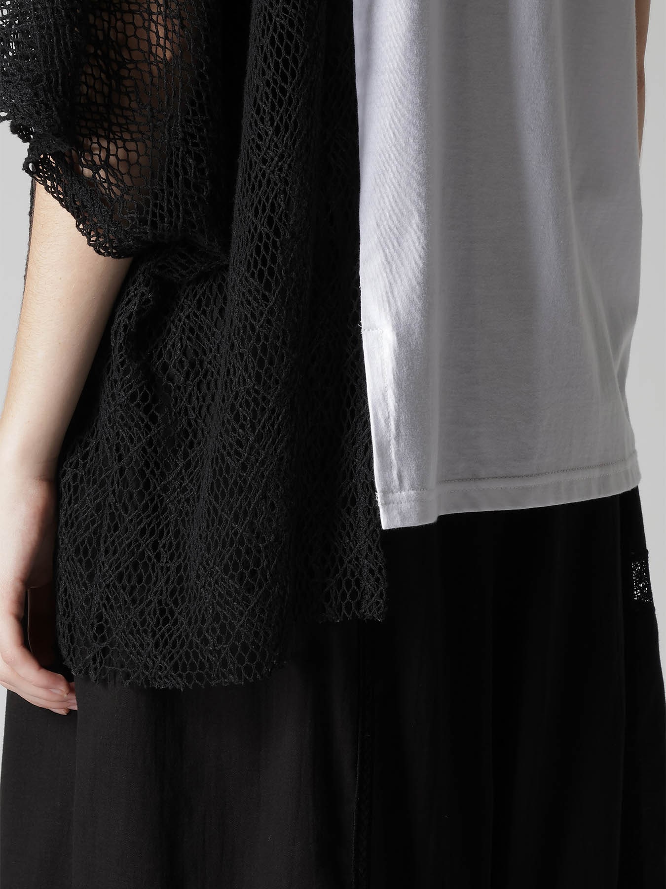 LACE COMBINATION HALF SLEEVE TEE