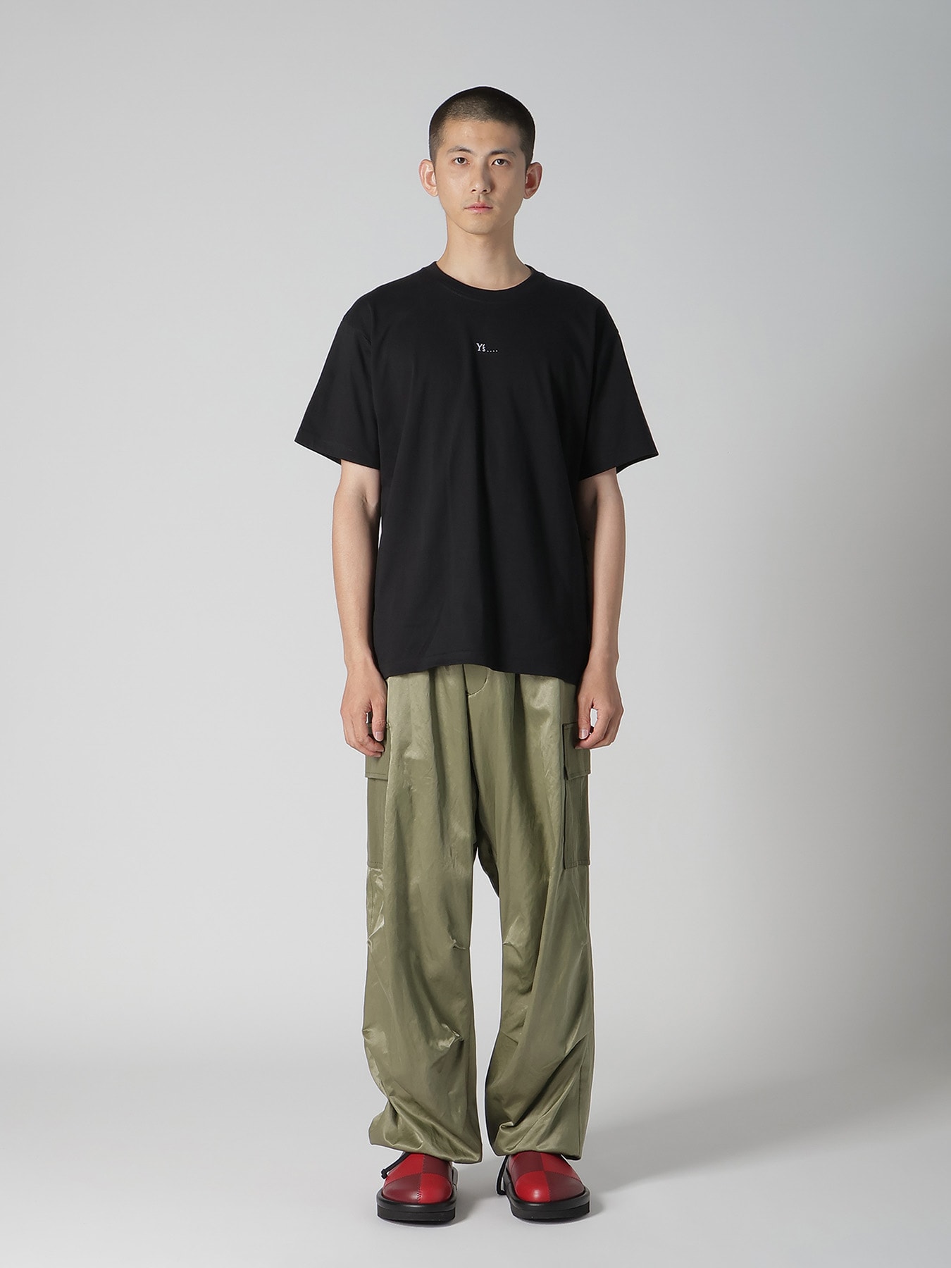 6.2 OZEMBROIDED LOGO TEE