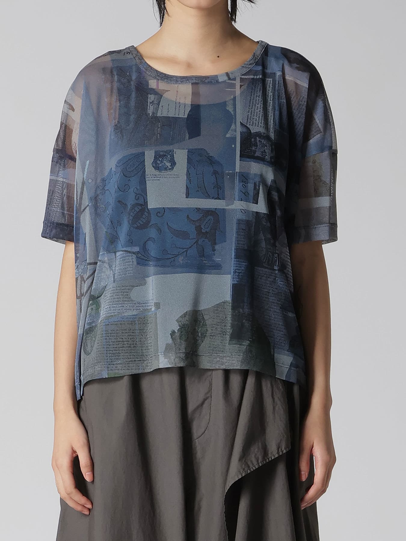 TULLE VASE COLLAGE PRINT ROUND NECK LOOSE TEE