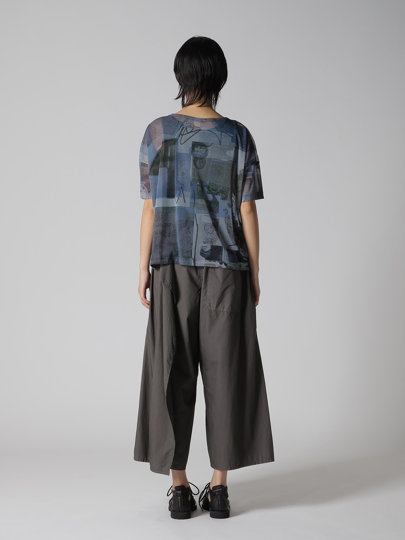 TULLE VASE COLLAGE PRINT ROUND NECK LOOSE TEE