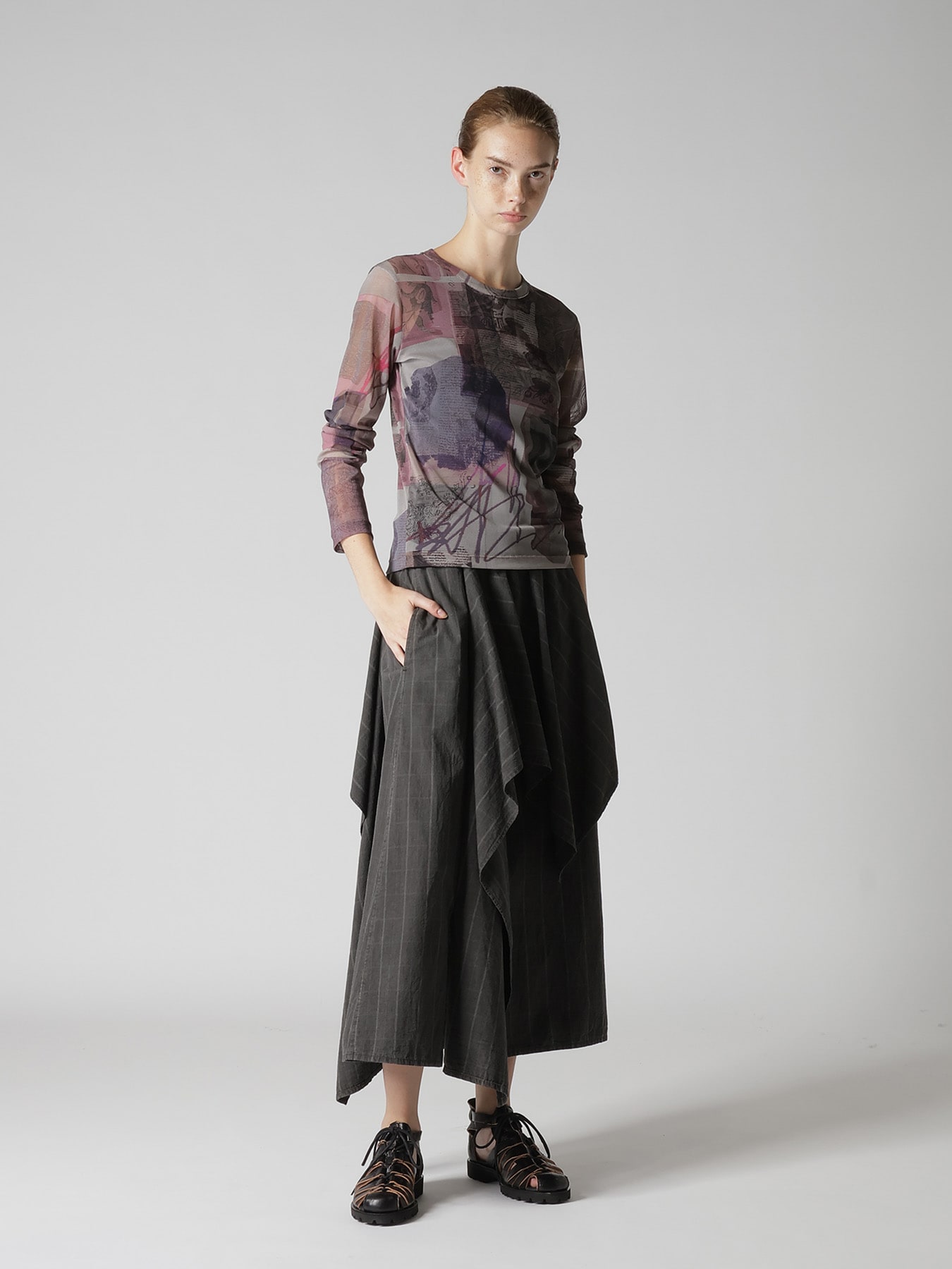 TULLE VASE COLLAGE PRINT LONG SLEEVE TEE