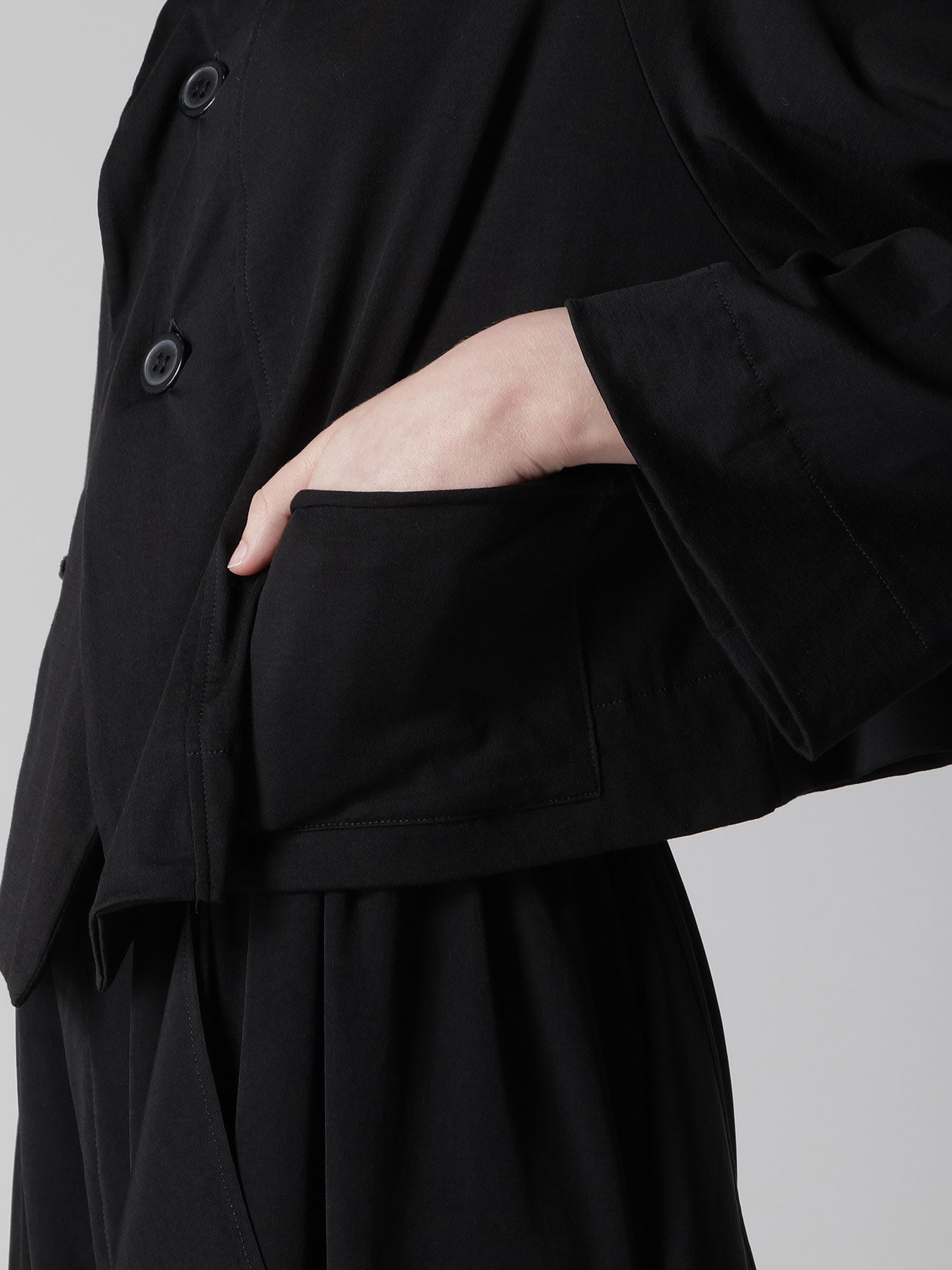 COTTON JERSEY ARRANGED 3-BUTTON JACKET