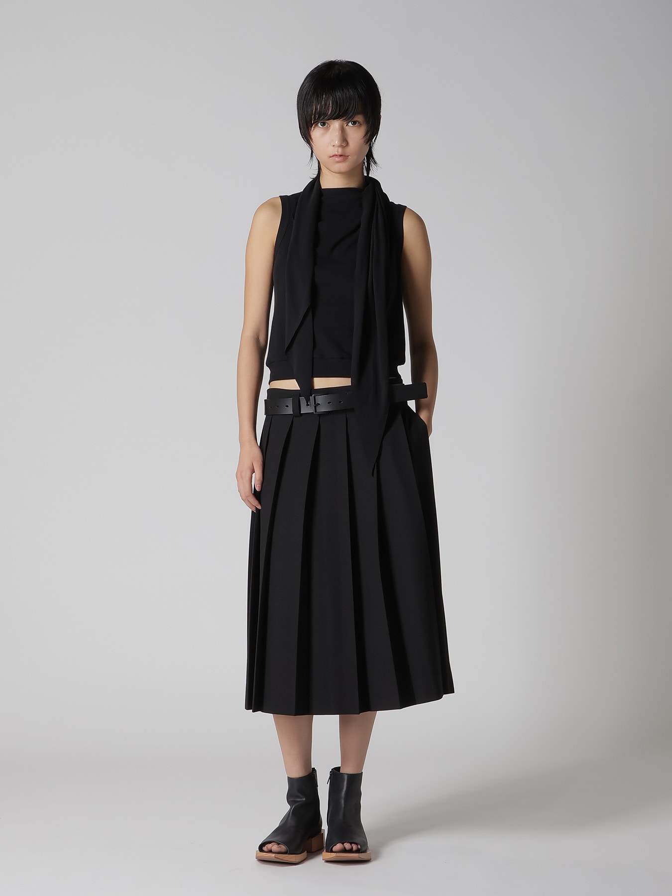 POLYESTER PLEATED SKIRT
