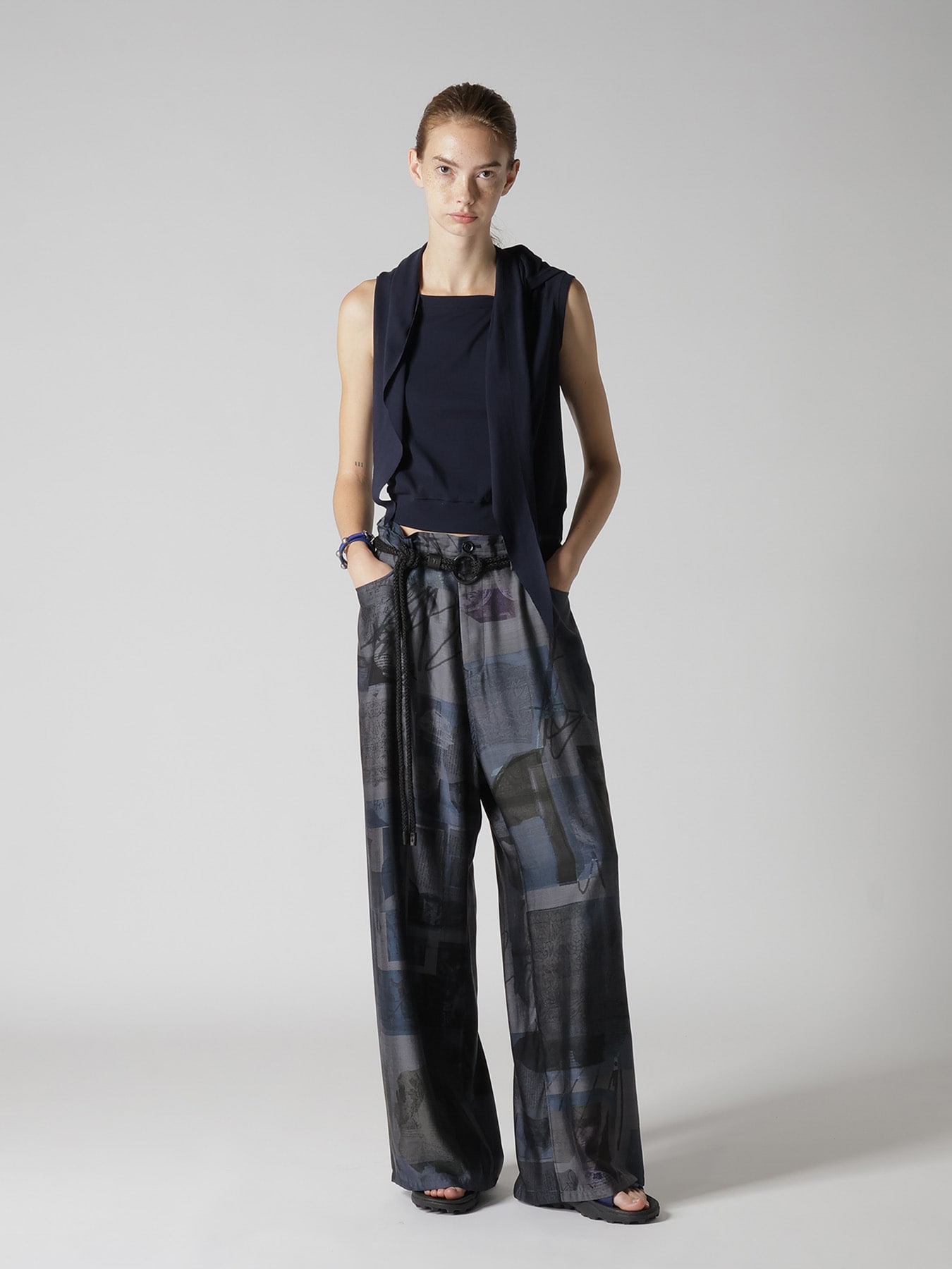 COTTON GAUZE FRAISE DRAPE TIE SLEEVELESS TEE