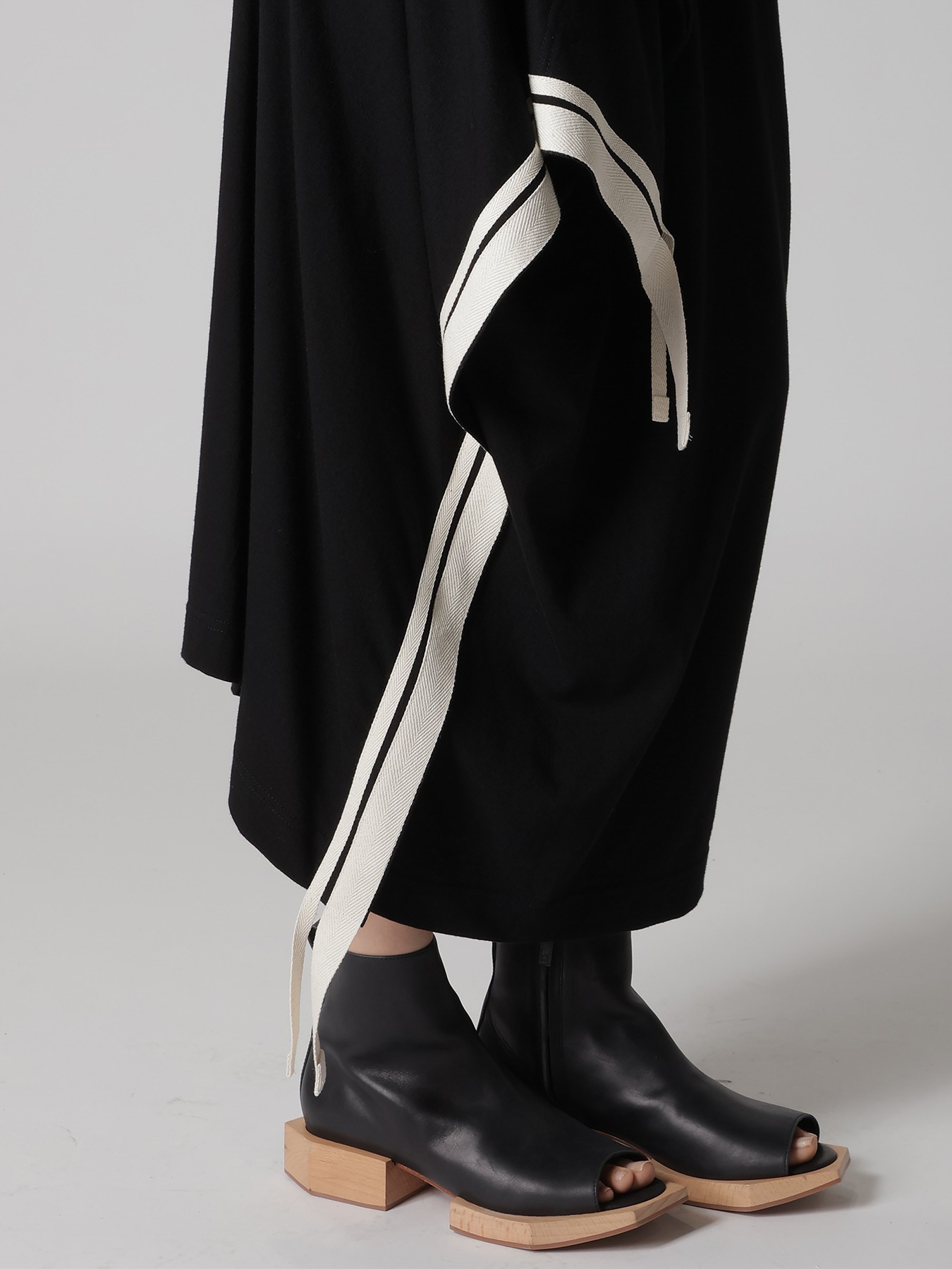 JERSEY UNBALANCE LINE SKIRT