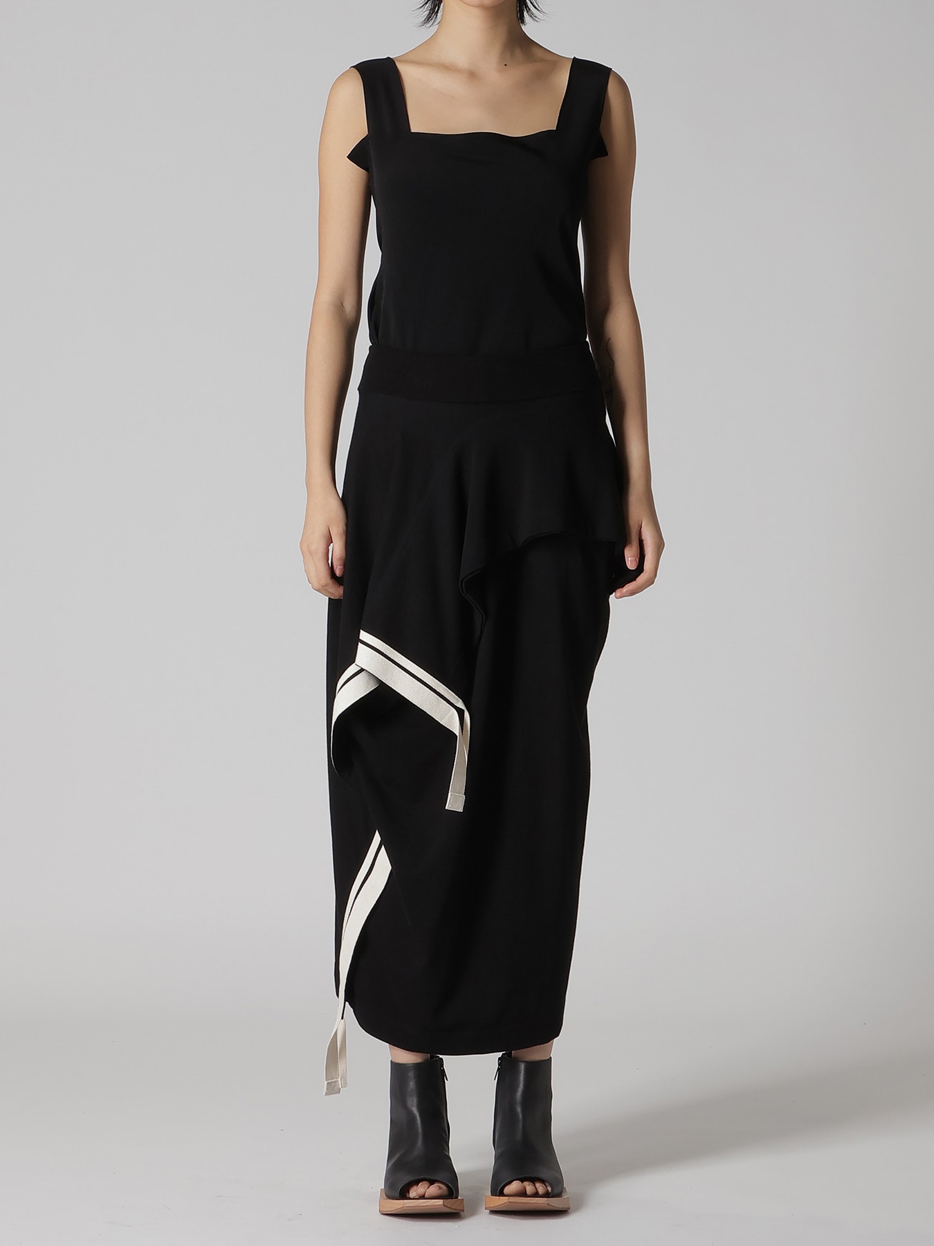 JERSEY UNBALANCE LINE SKIRT