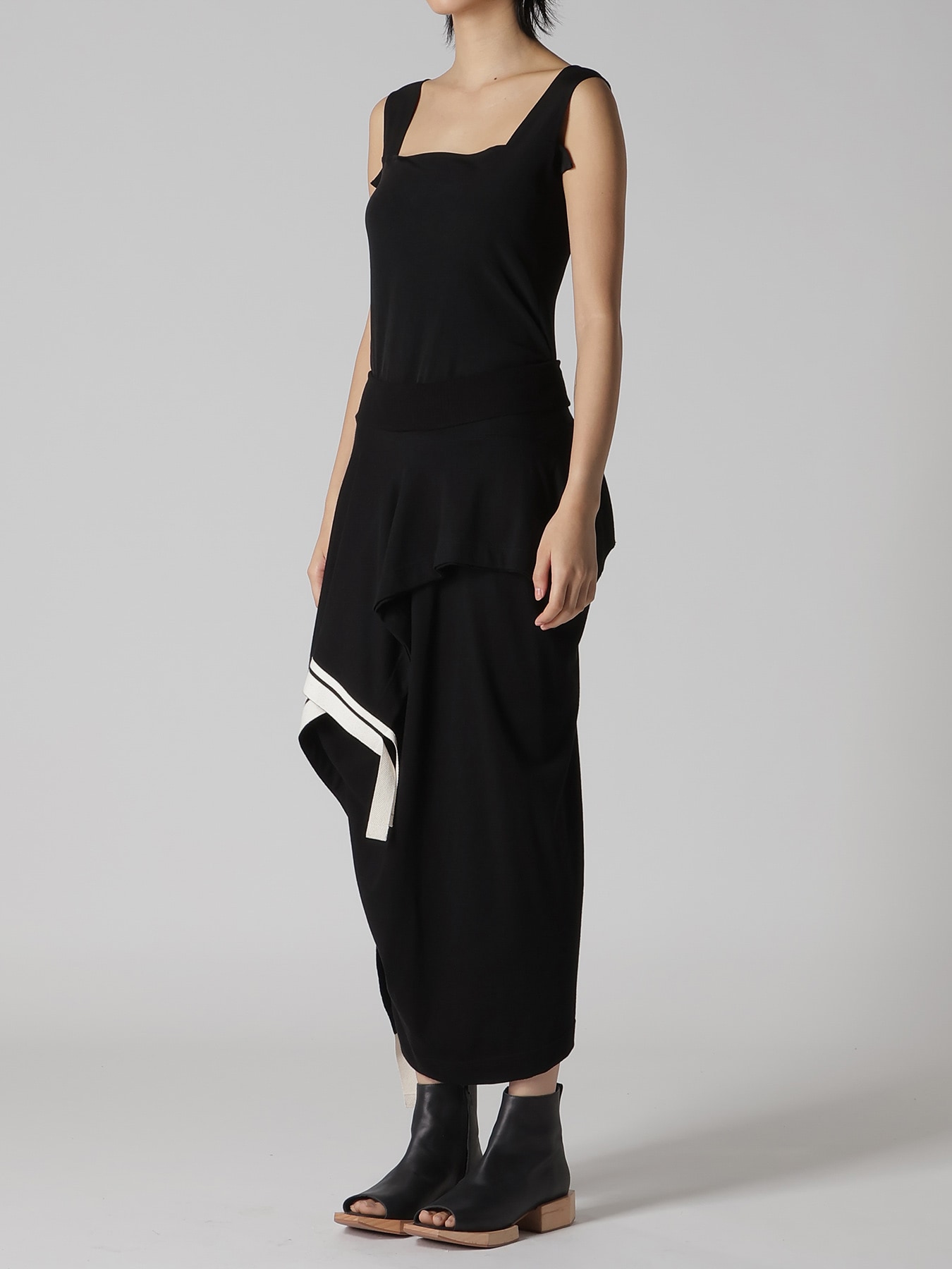 JERSEY UNBALANCE LINE SKIRT