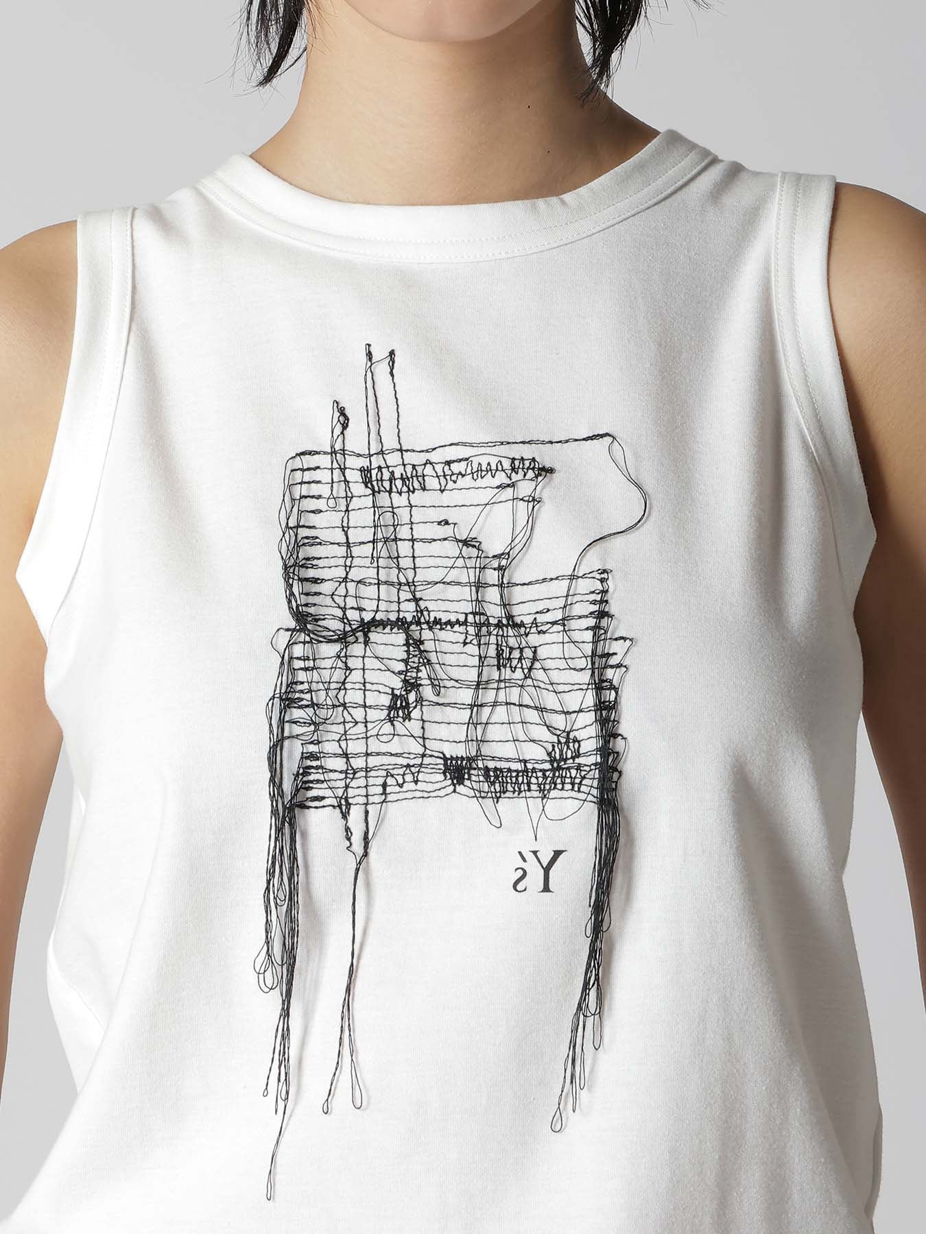 RANDOM STITCH EMBROIDERY SLEEVELESS TEE