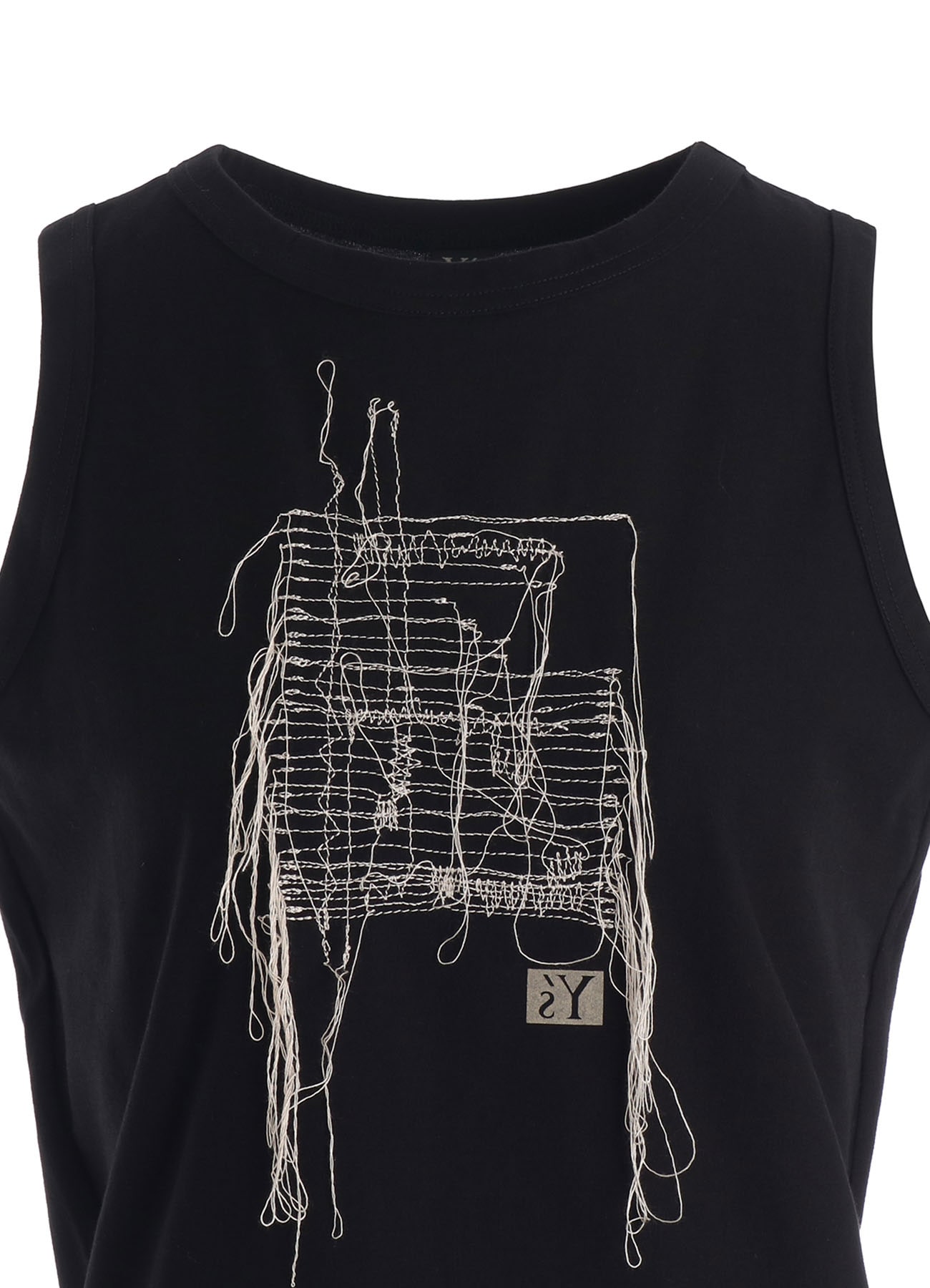 RANDOM STITCH EMBROIDERY SLEEVELESS TEE