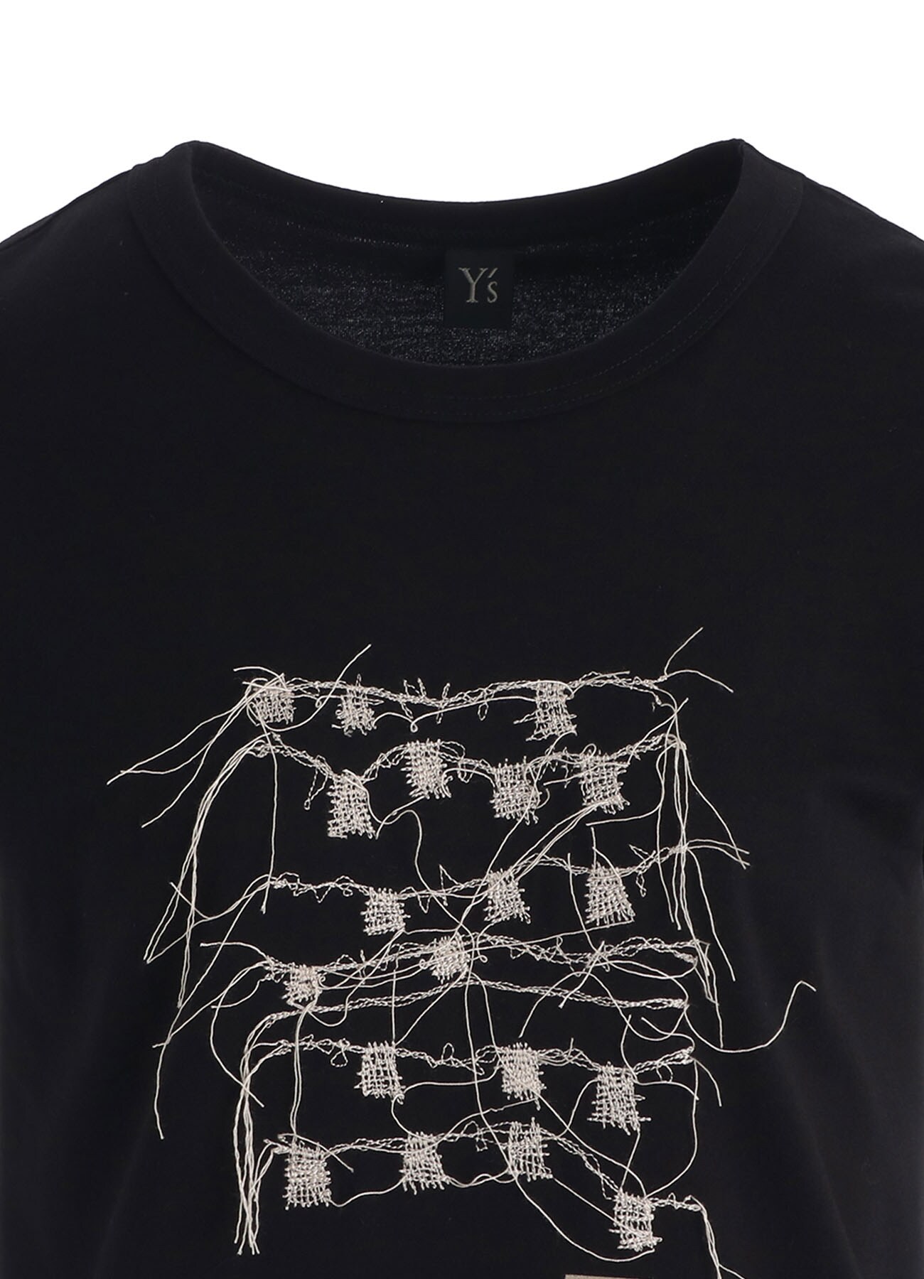 RANDOM STITCH EMBROIDERY SHORT SLEEVE TEE