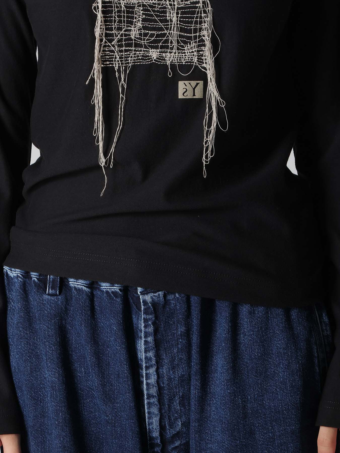 RANDOM STITCH EMBROIDERY LONG SLEEVE TEE