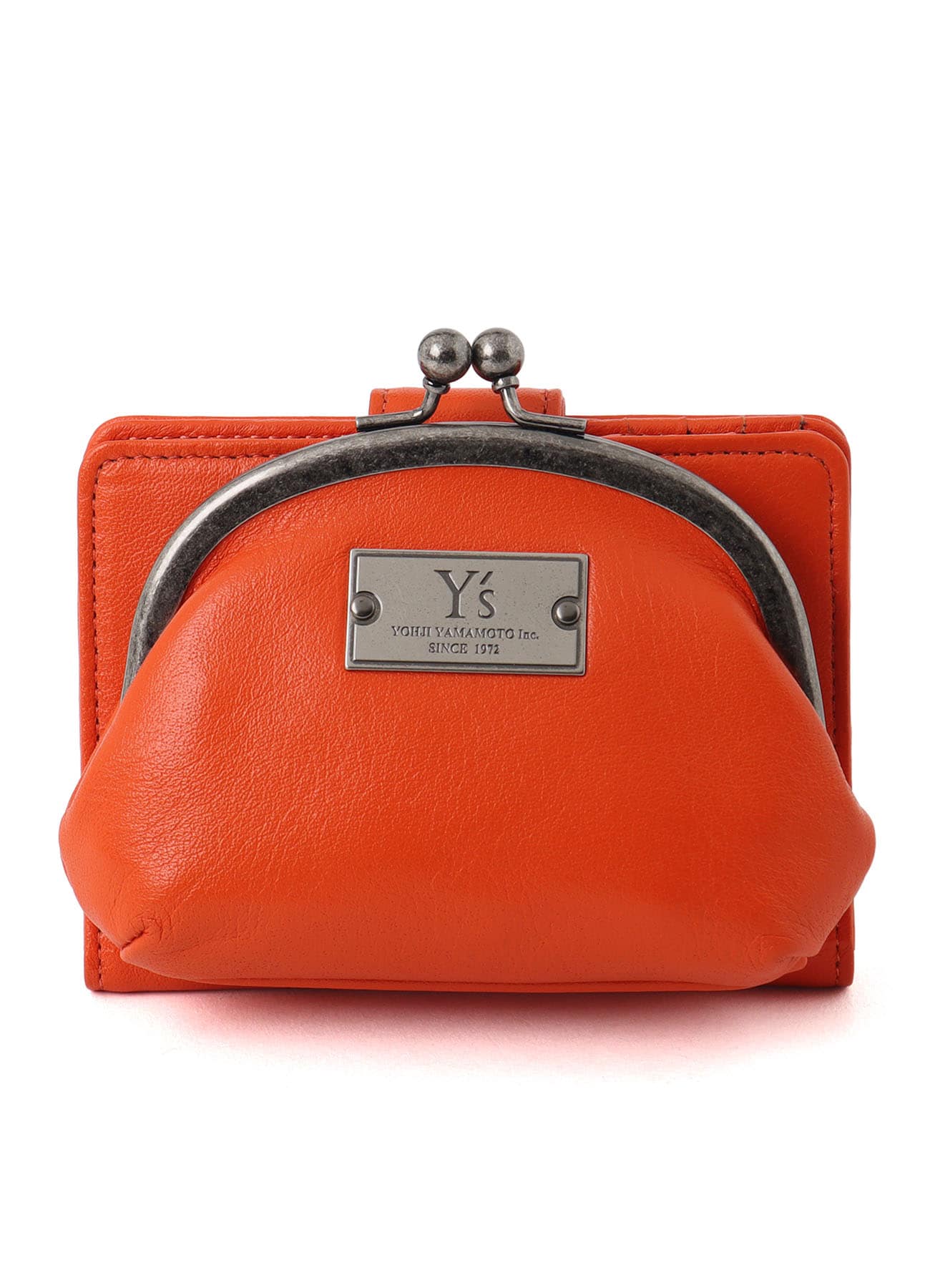 SEMI-GLOSSY LEATHER CARD CASE W/ METAL CLASP