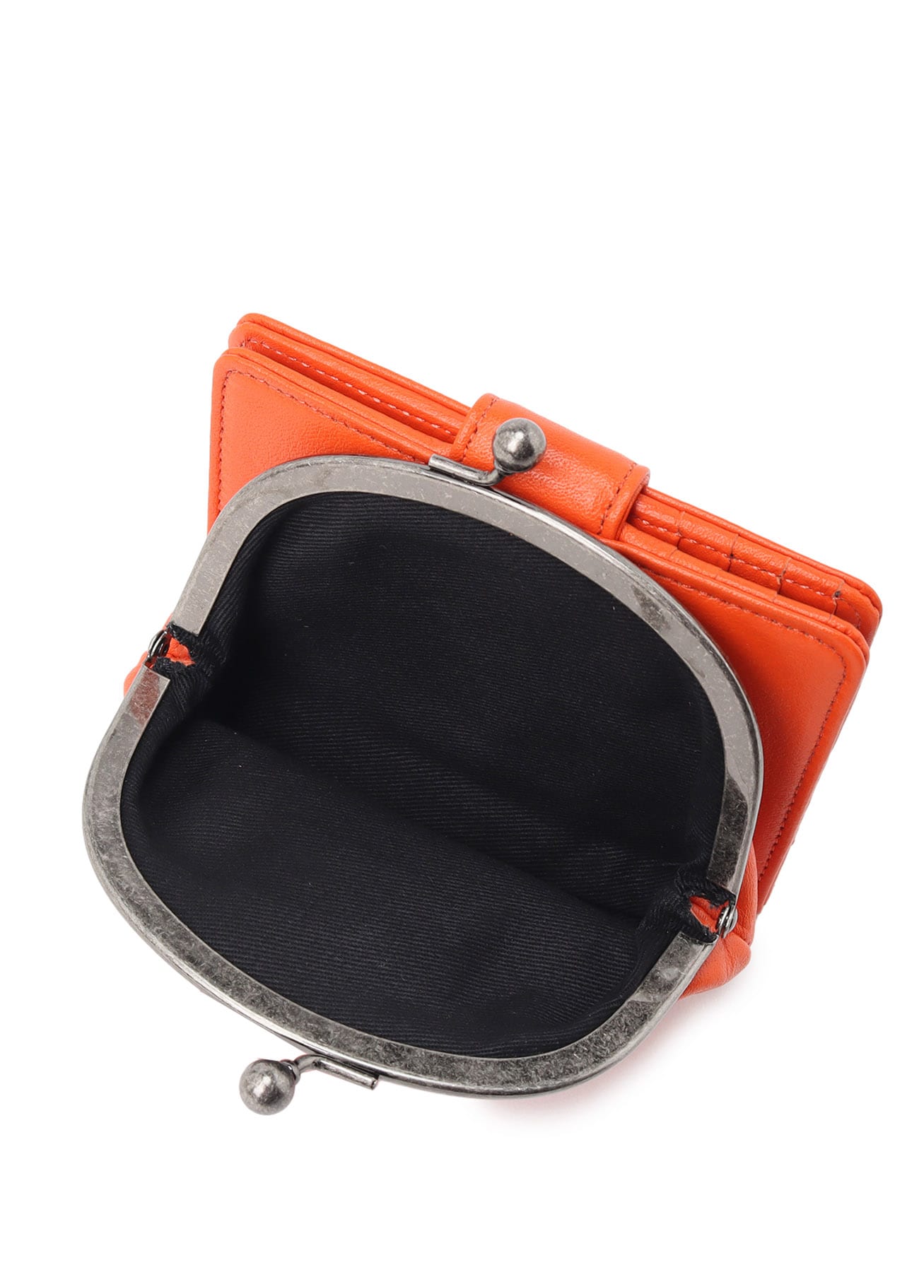 SEMI-GLOSSY LEATHER CARD CASE W/ METAL CLASP