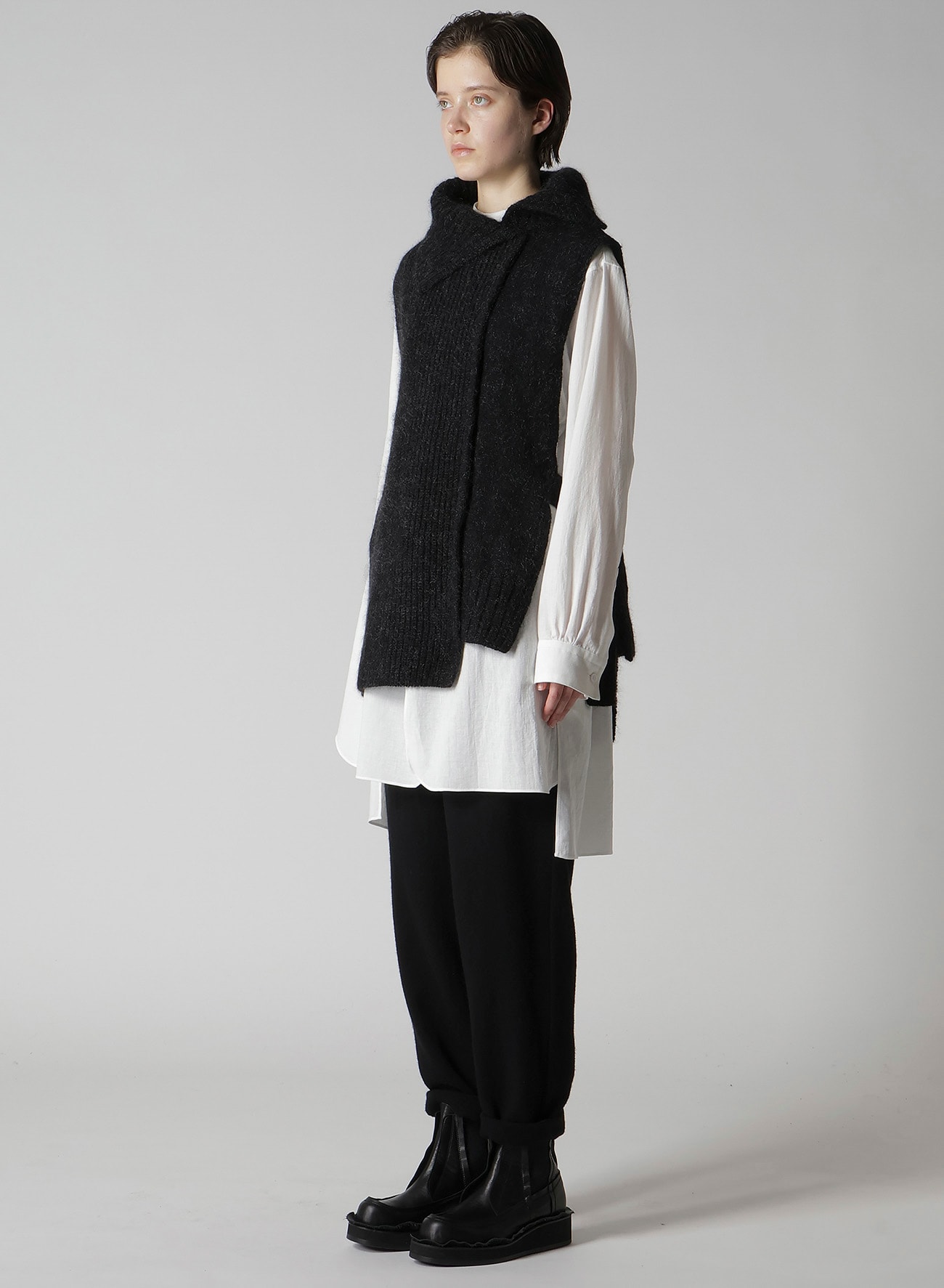 MOHAIR WOOL COMBINATION KNIT VEST