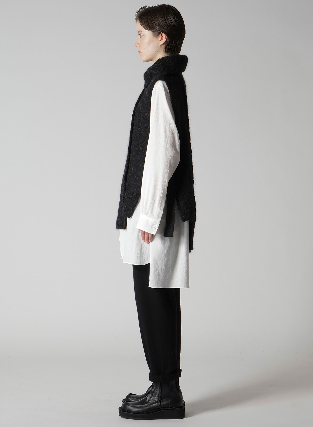MOHAIR WOOL COMBINATION KNIT VEST
