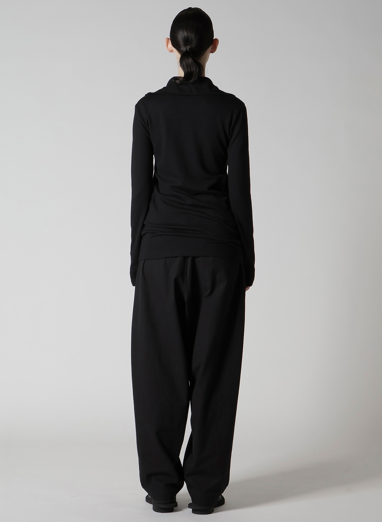 MILD WASHABLE JERSEY HIGH NECK BLOUSE