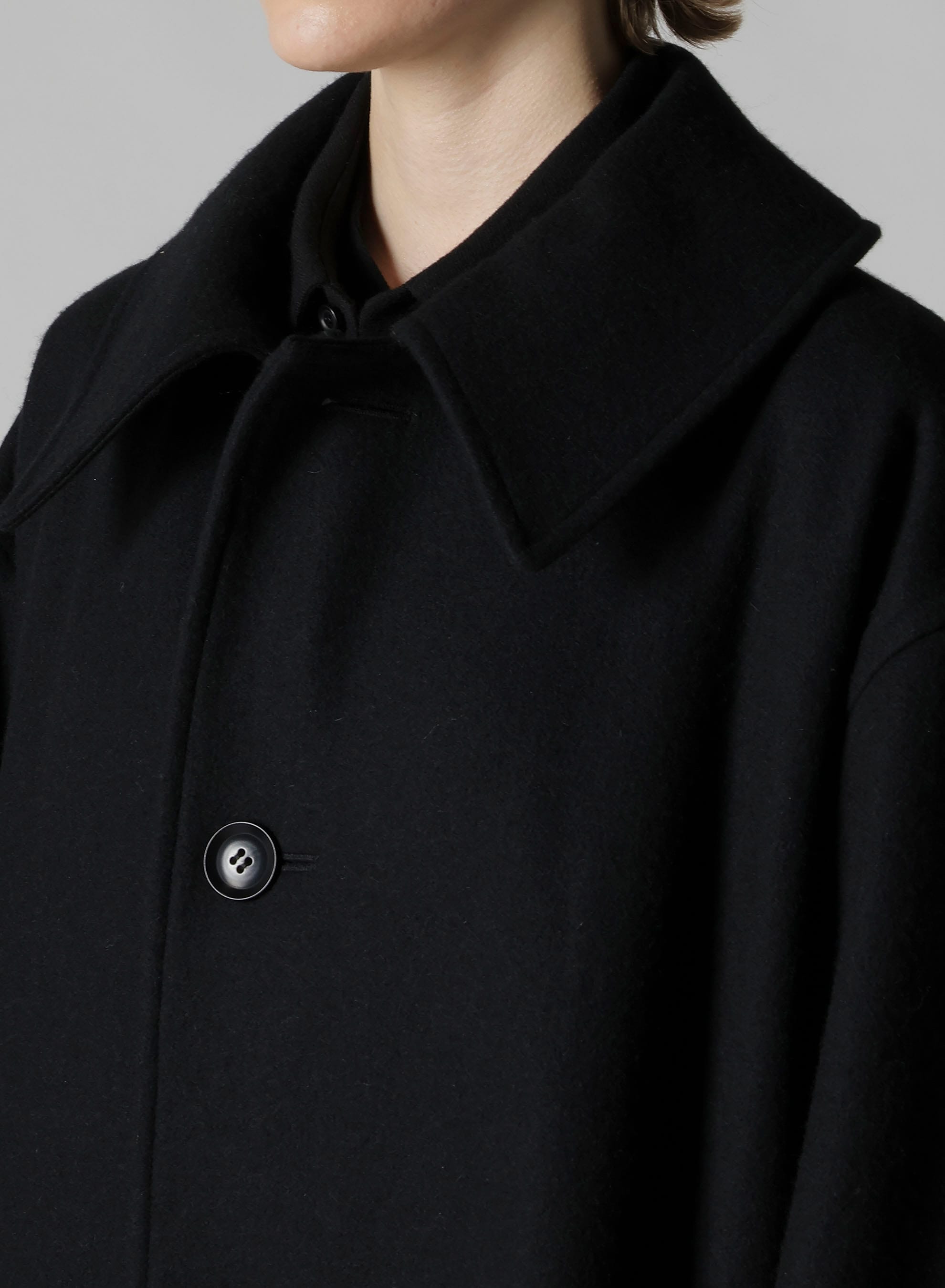 DETACHABLE HOODED COAT