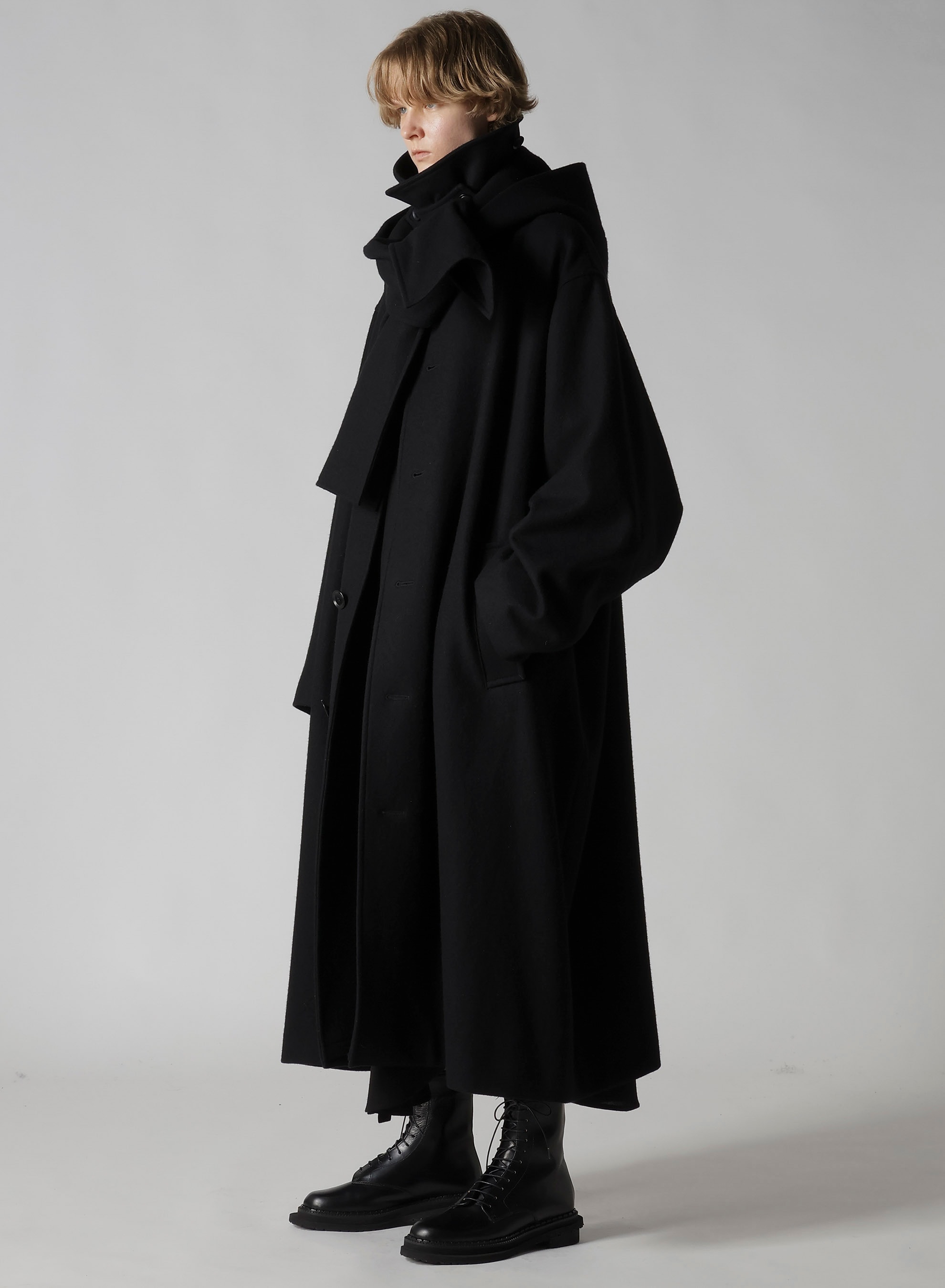 DETACHABLE HOODED COAT
