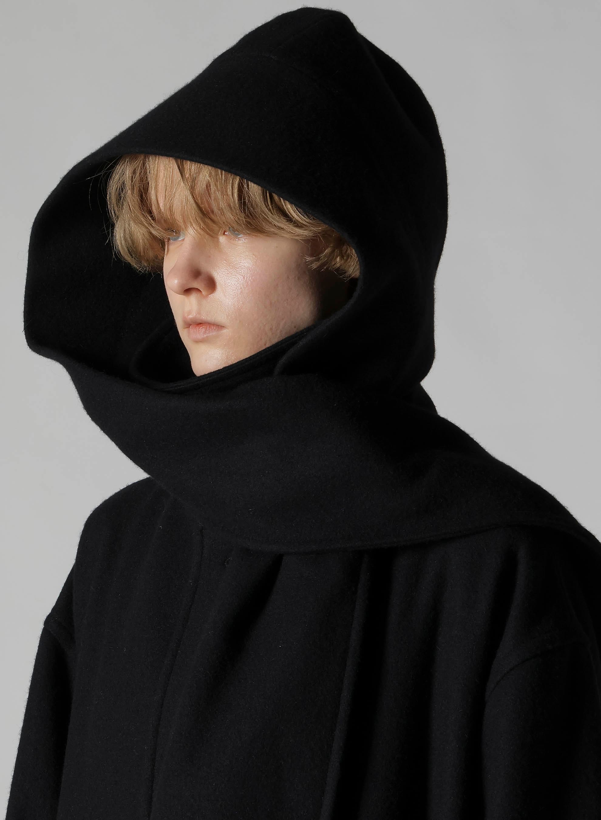 DETACHABLE HOODED COAT