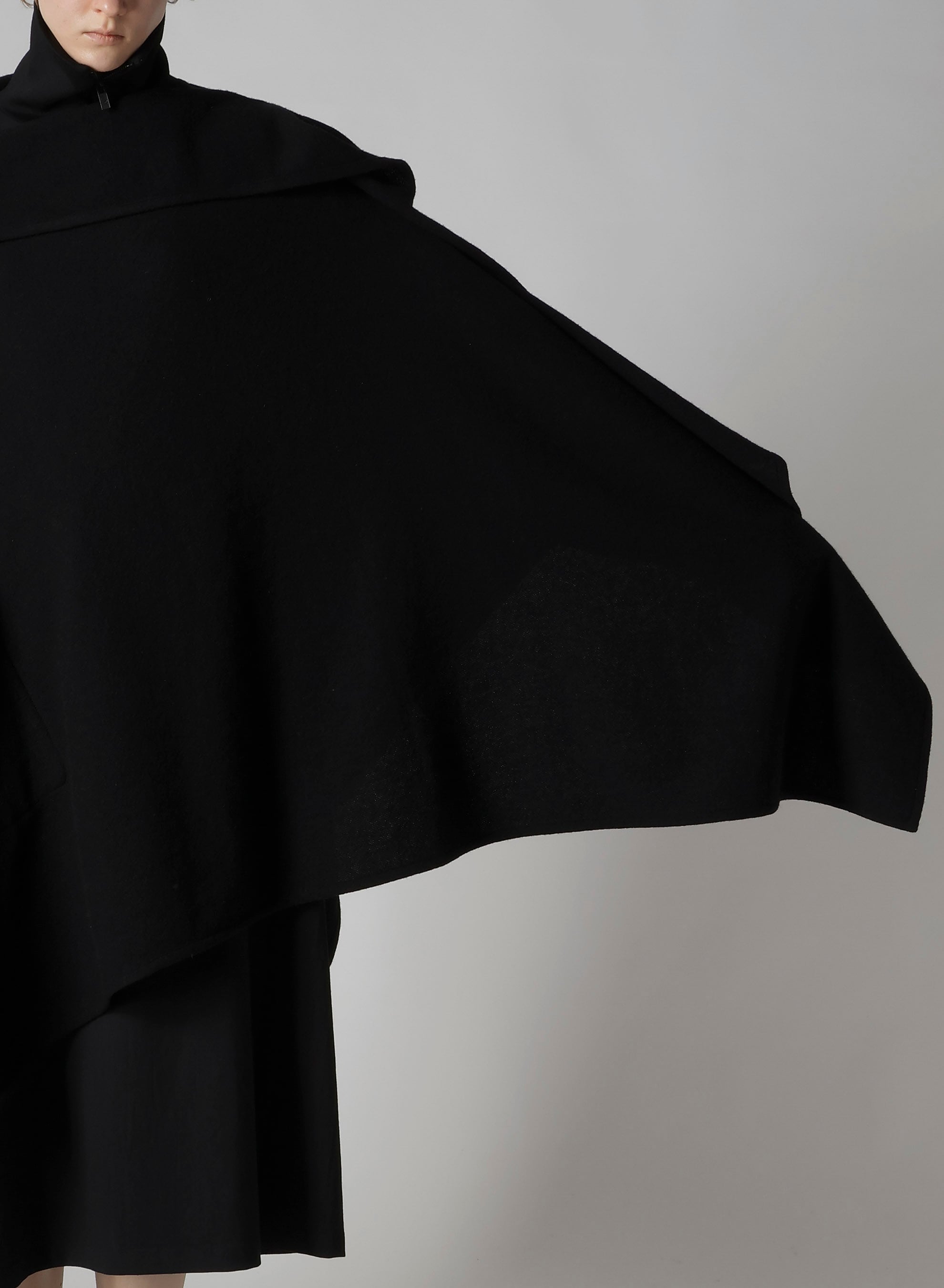TOP VINTAGE FLANNEL ASYMMETRIC CAPE