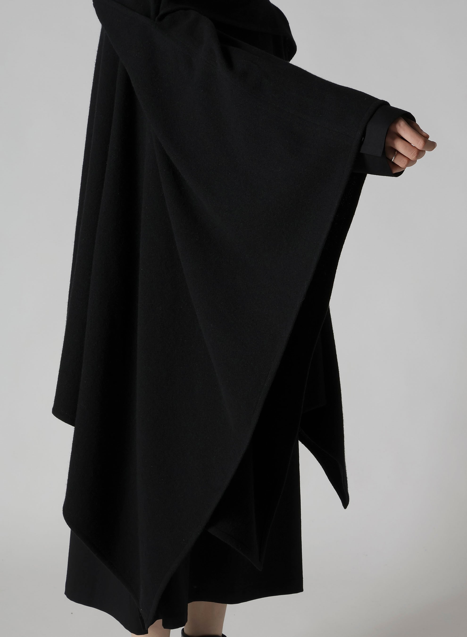 TOP VINTAGE FLANNEL ASYMMETRIC CAPE