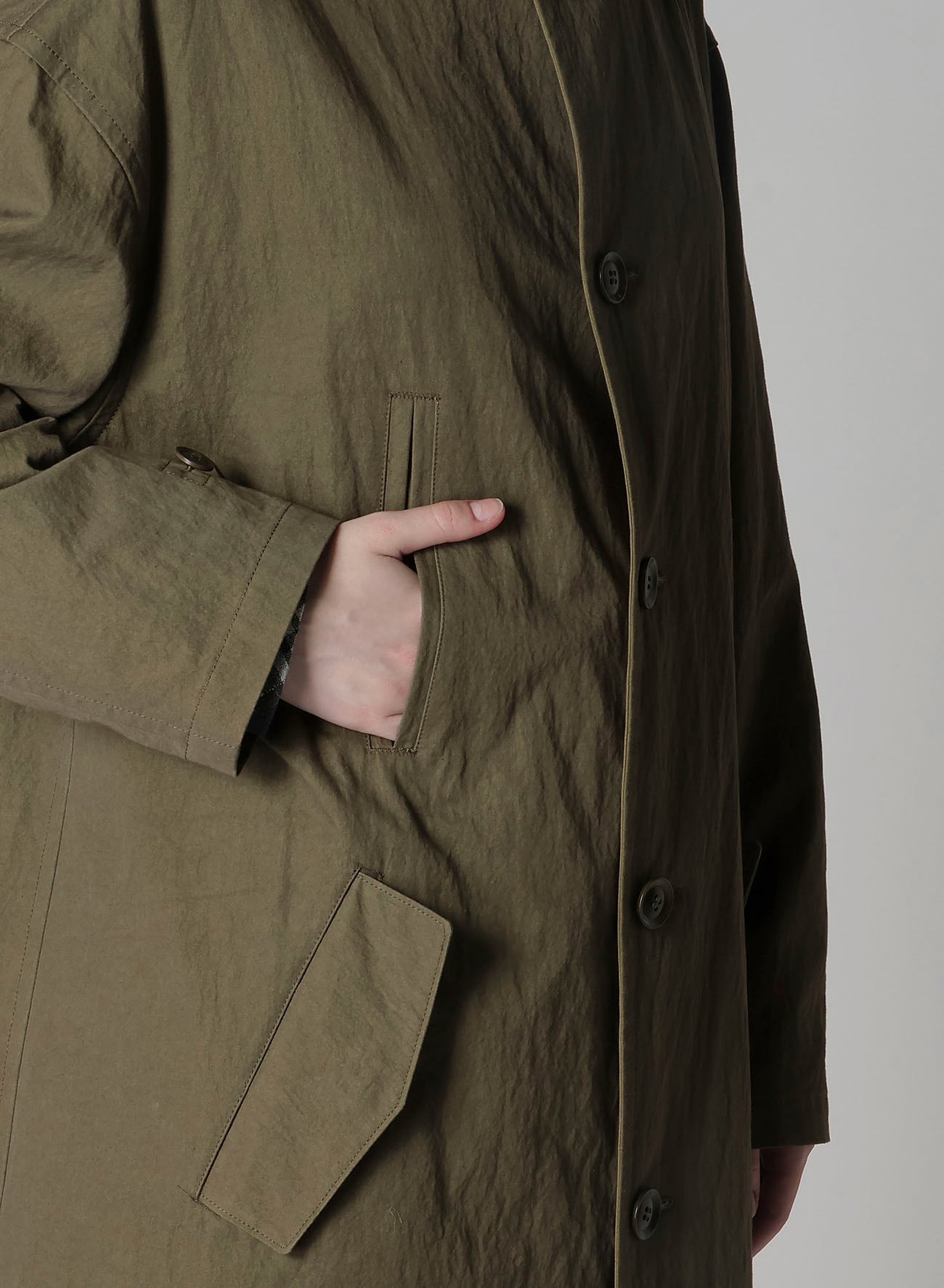 COTTON NYLON GABARDINE COLLARLESS COAT