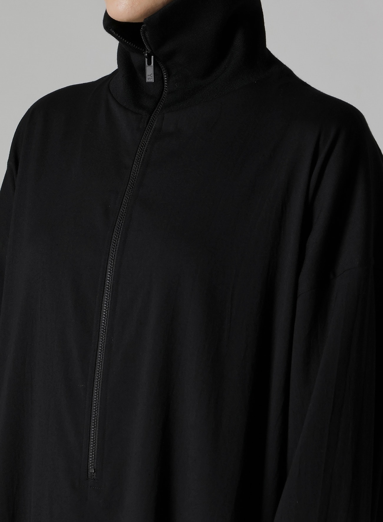 WOOL BREND TWILL STAND-UP COLLAR DRESS