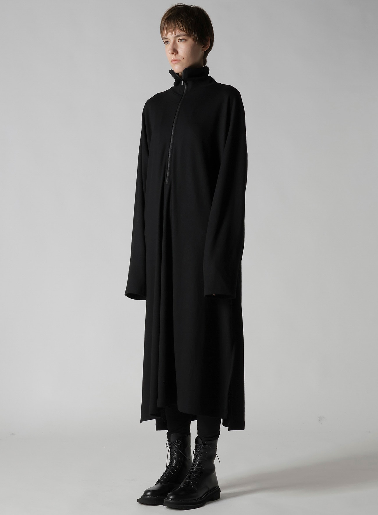 MILD WASHABLE JERSEY STAND-UP COLLAR DRESS