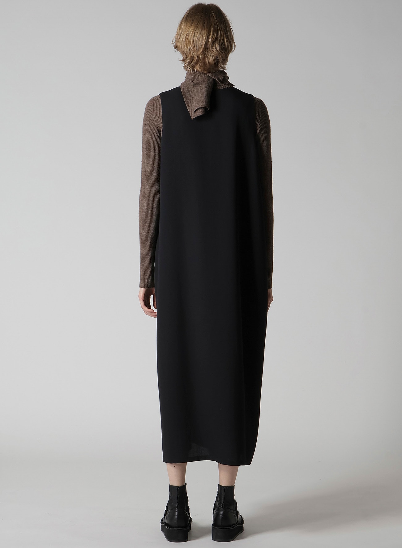 WOOL SERGE SLEEVELESS DRESS
