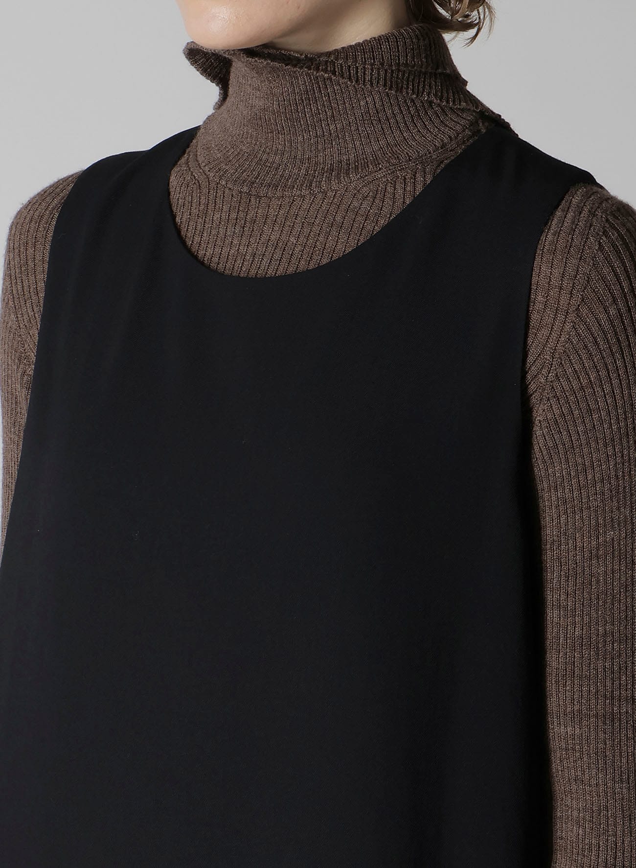 WOOL SERGE SLEEVELESS DRESS