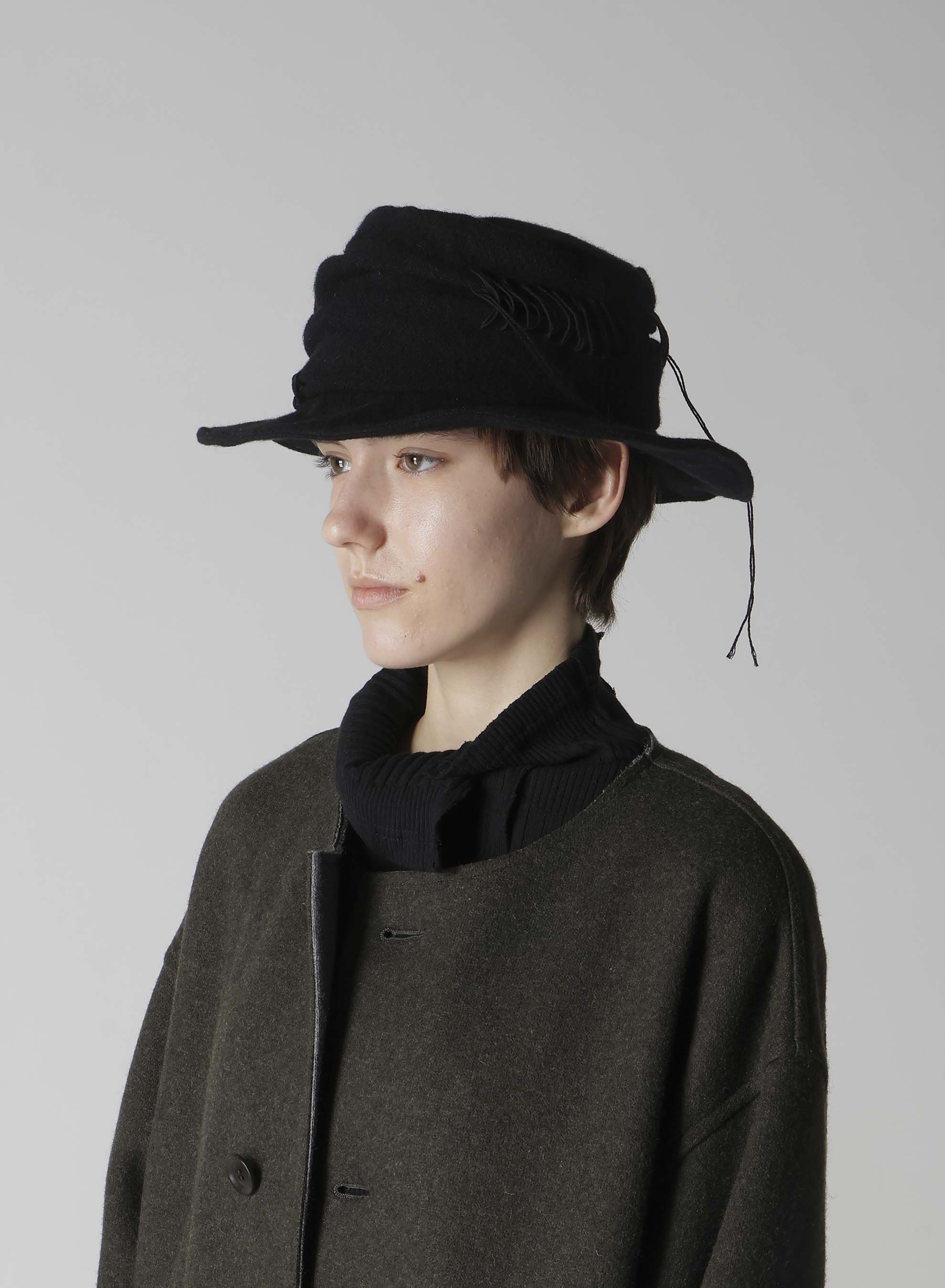 TOP VINTAGE FLANNEL STITCH HAT