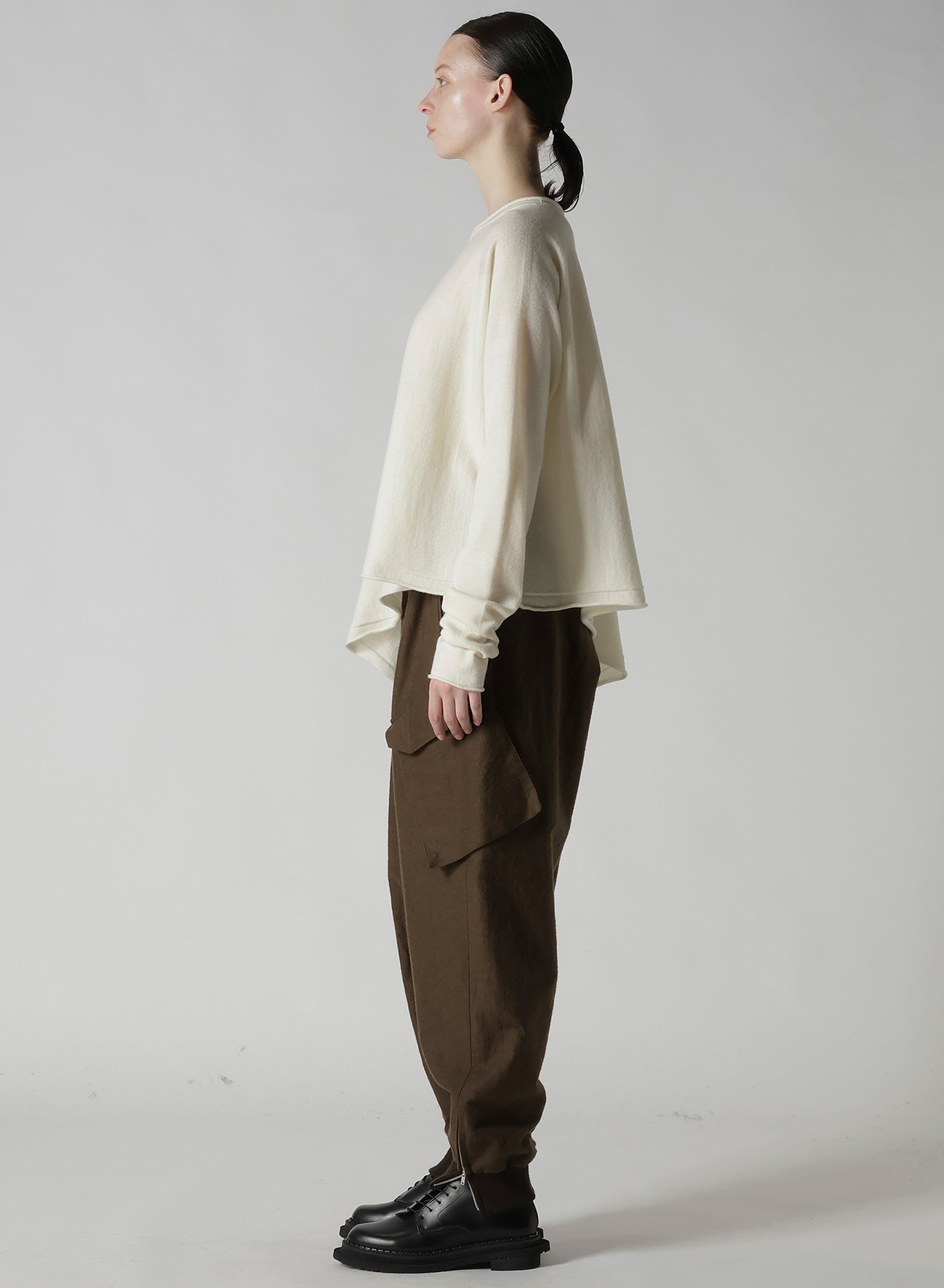 WOOL ASYMMETRIC CREW NECK PULLOVER