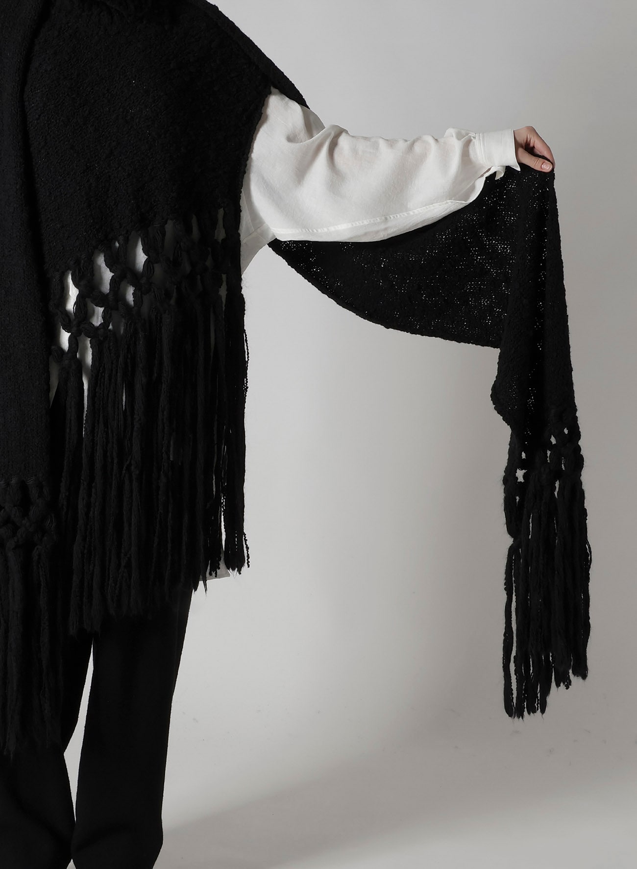 WOOL BREND FRINGE SCARF