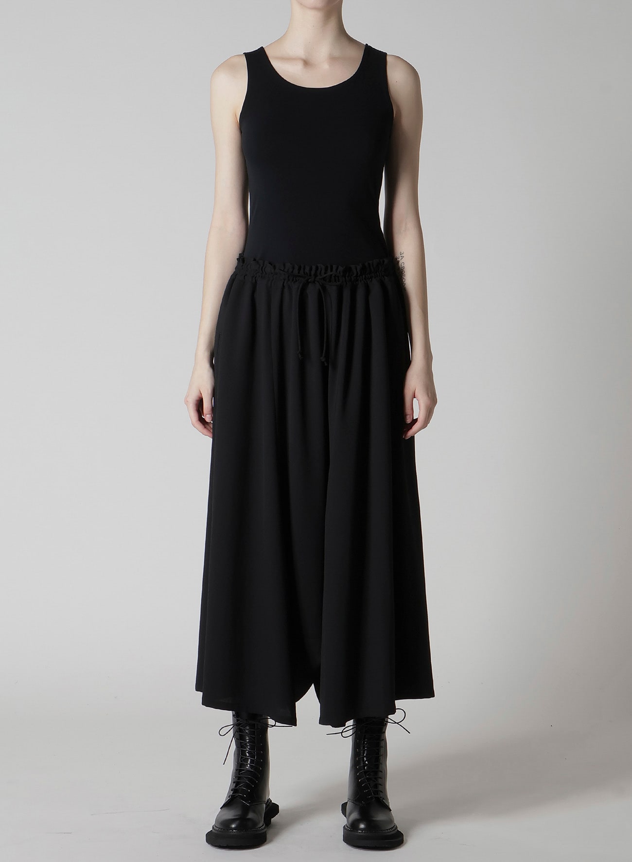 WOOL SERGE GATHER PANTS