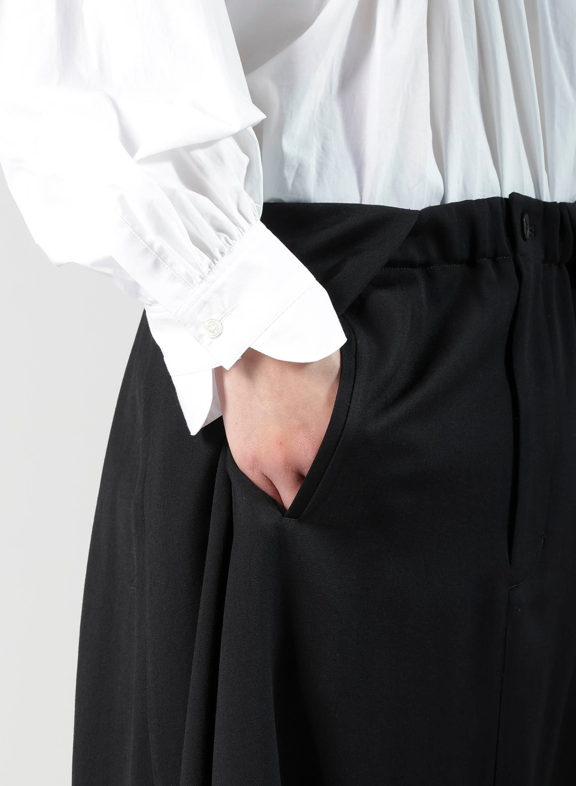 WOOL GABARDINE SAROUEL TUCKED PANTS