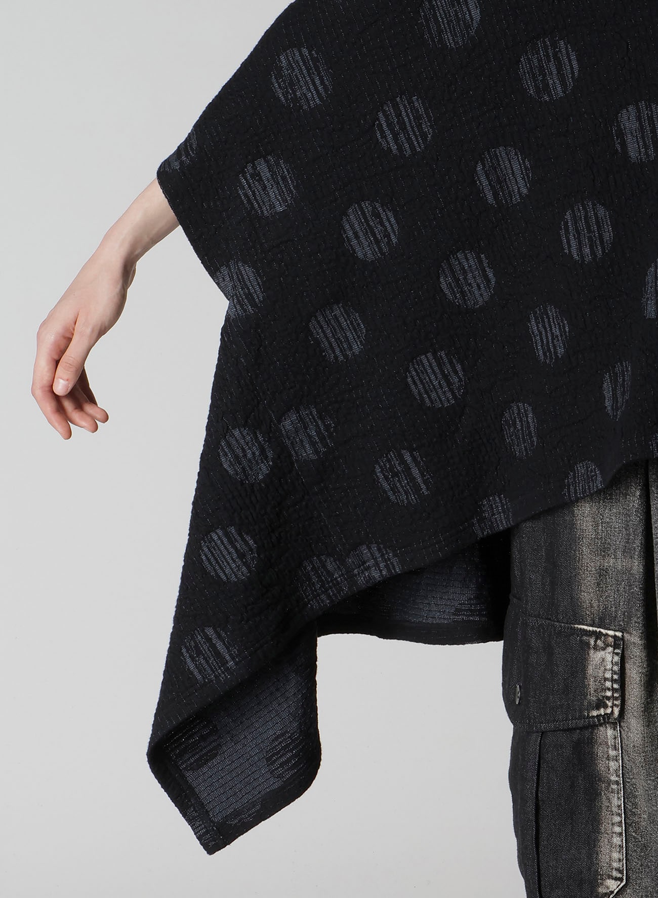 POLKA DOT JQ ASYMMETRIC CARDIGAN