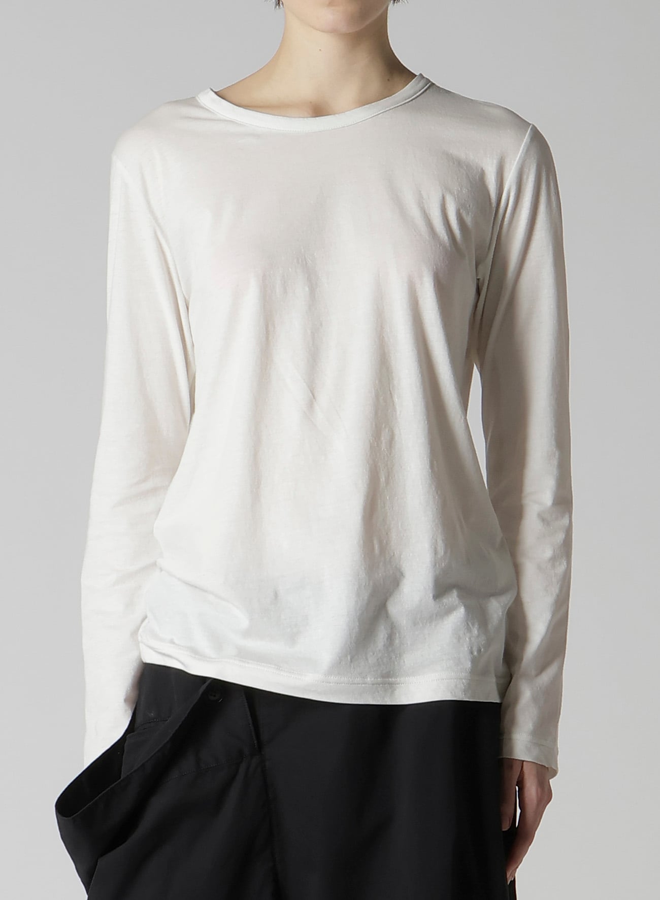 yori コットン刺繍カラーニット ホワイト　ヨリ SOFT JERSEY ROUND NECK LONG T(S Off White): Y's｜THE SHOP